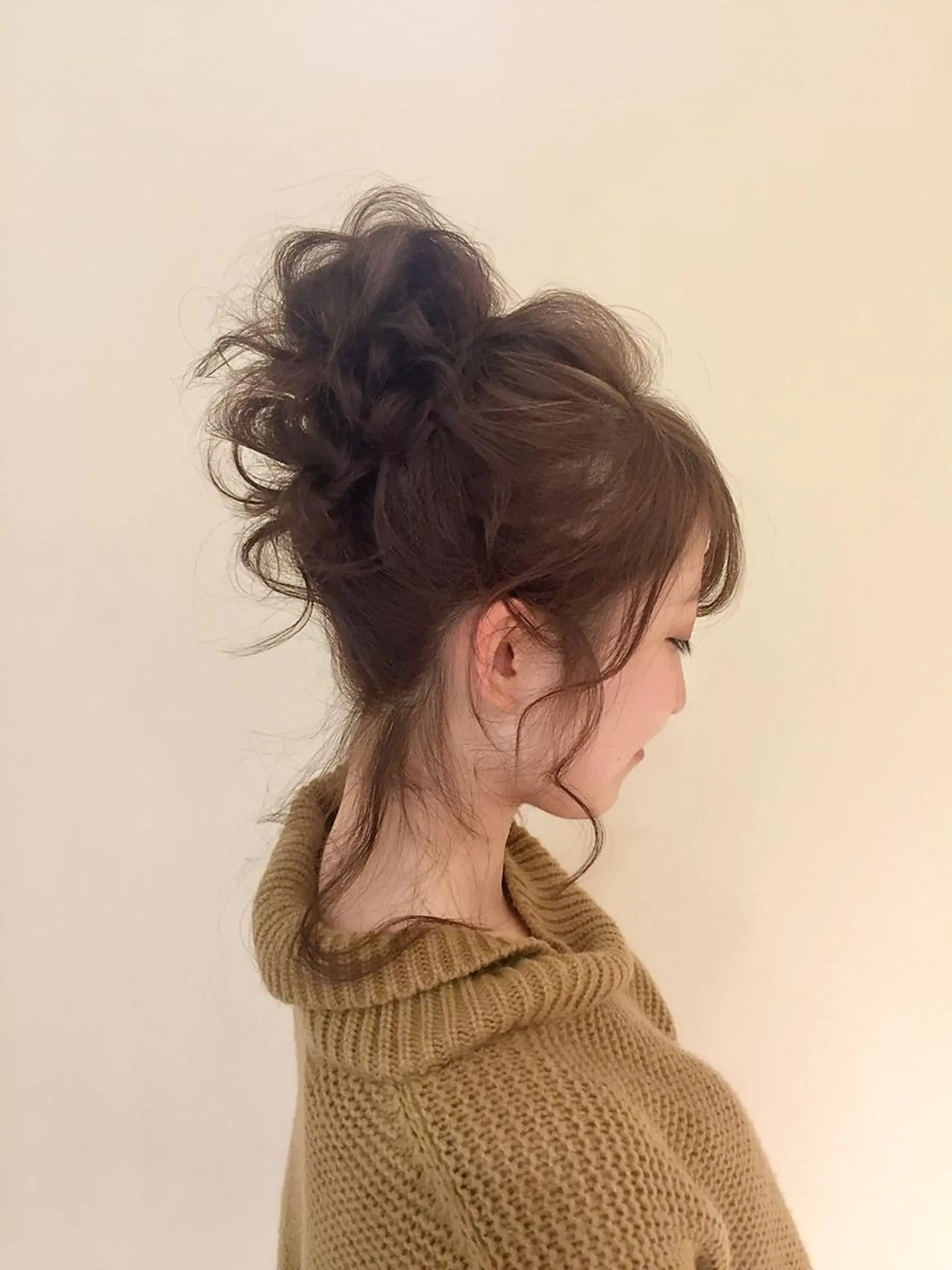 セミロング お団子ヘア kawakita yoshinoriのヘアスタイル