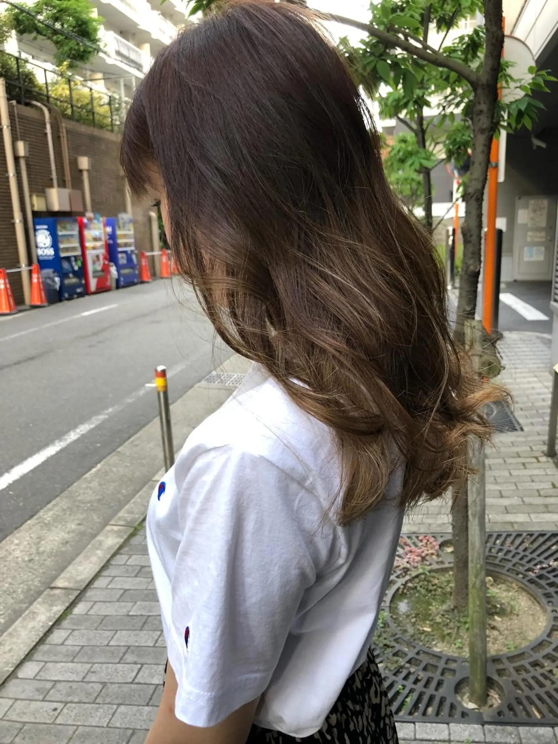 セミロング カラー 髪質改善 中川 翔のヘアスタイル
