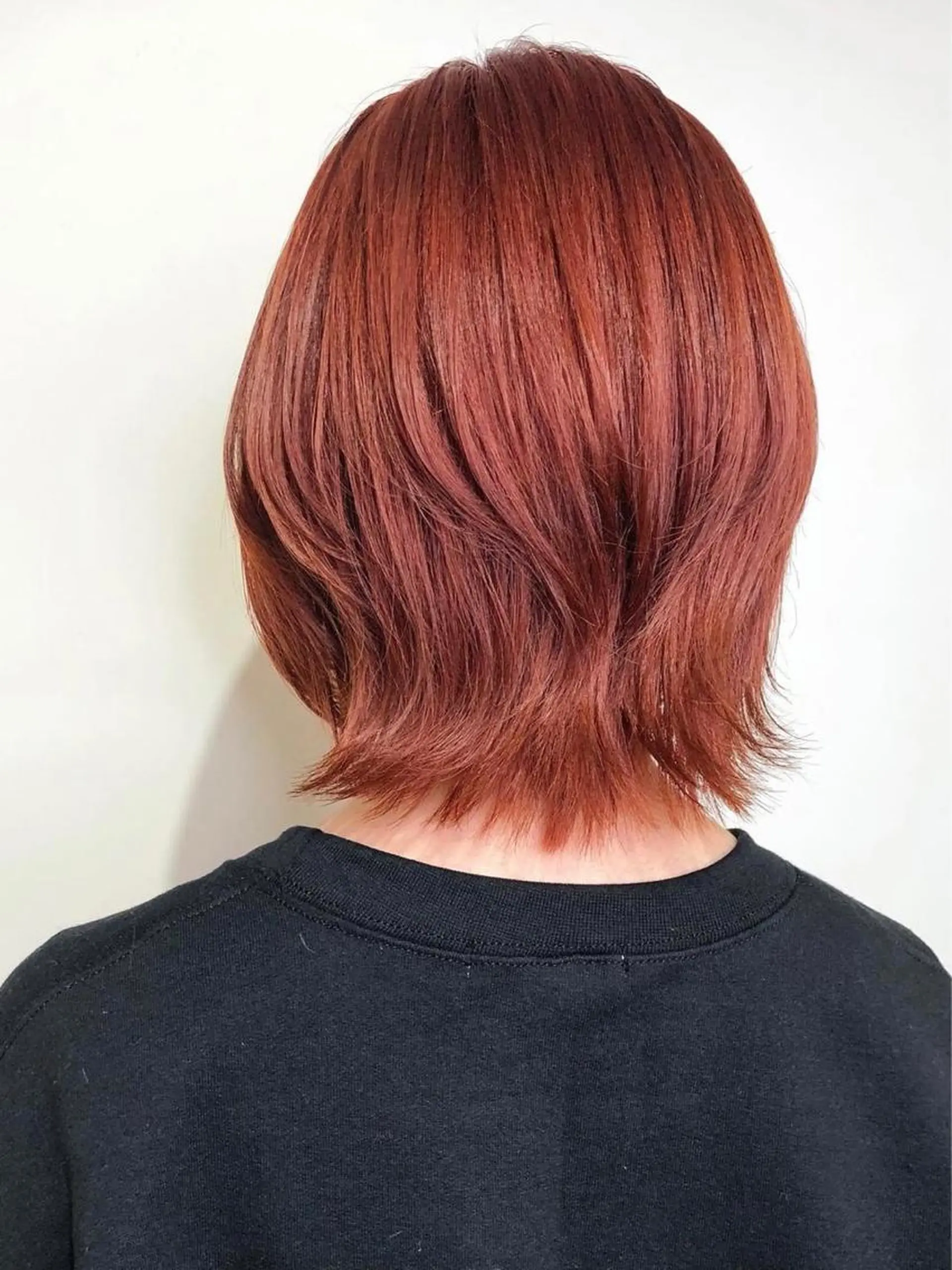 ショート カラー オレンジ ウルフカット 小川 美奈のヘアスタイル