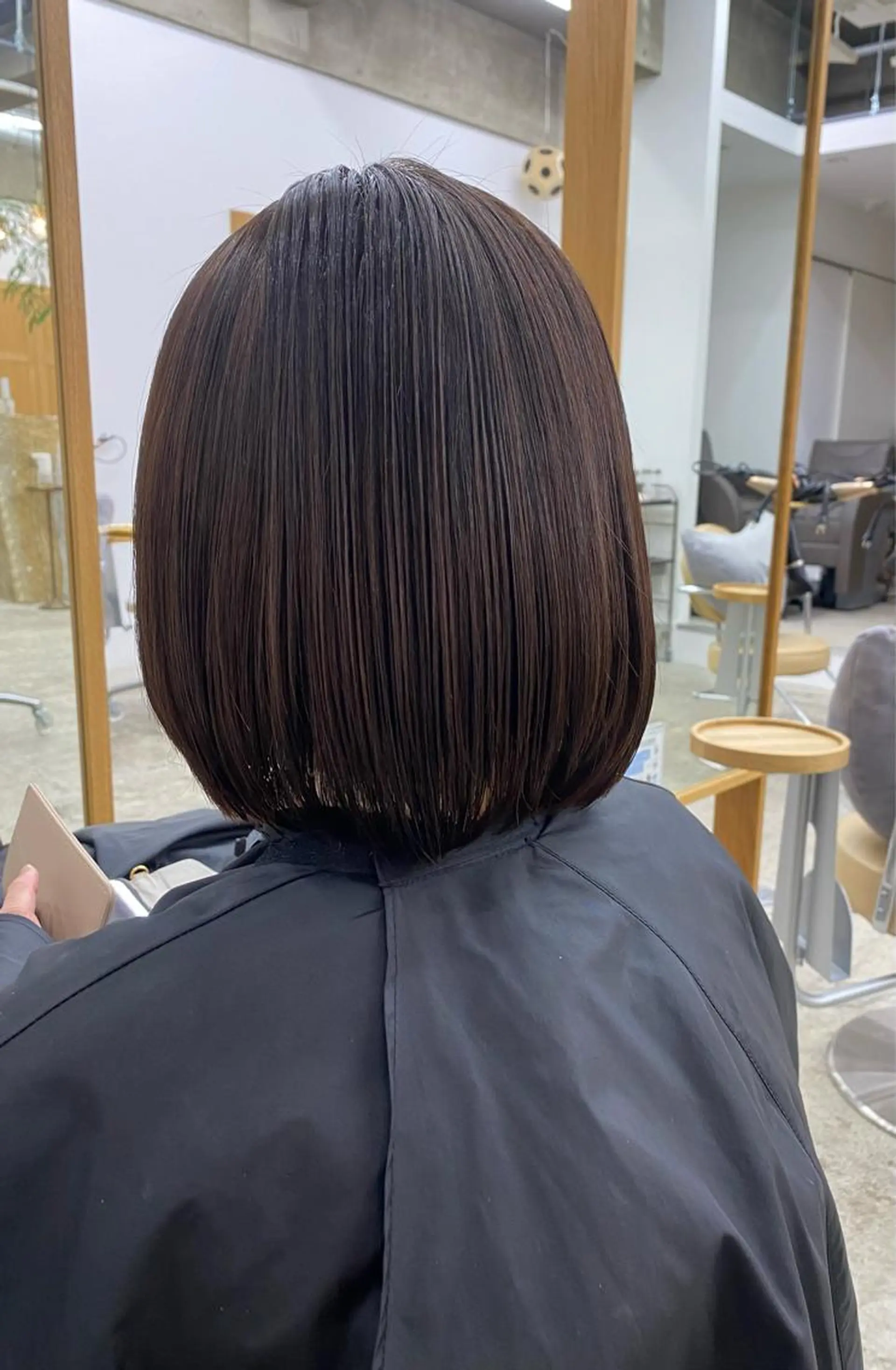 KVELL ユナのヘアスタイル