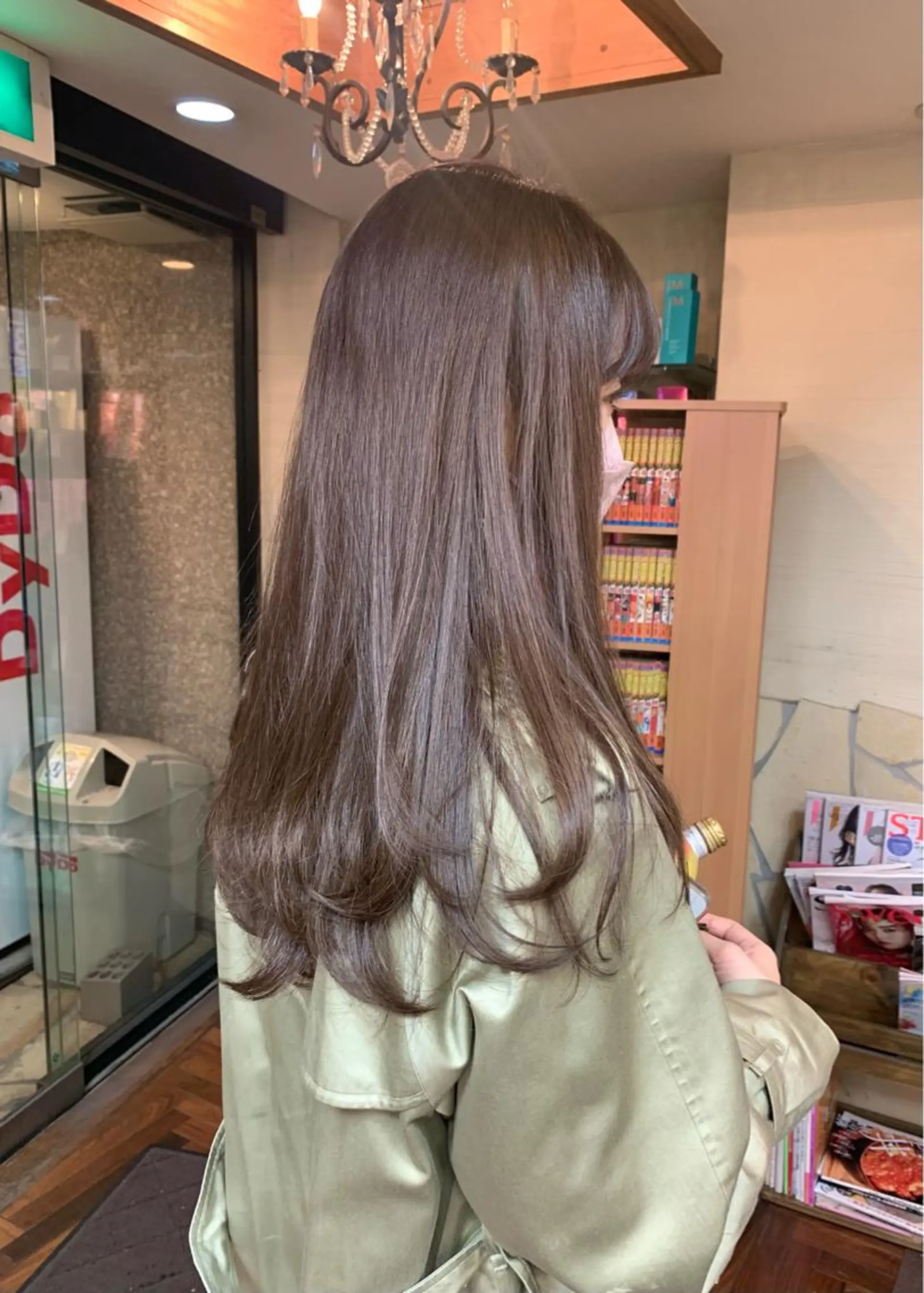 ロング カラー ベージュカラー ブリーチ ブラウンカラー ブラウンベージュ ブリーチなしカラー 矢野 晃平のヘアスタイル