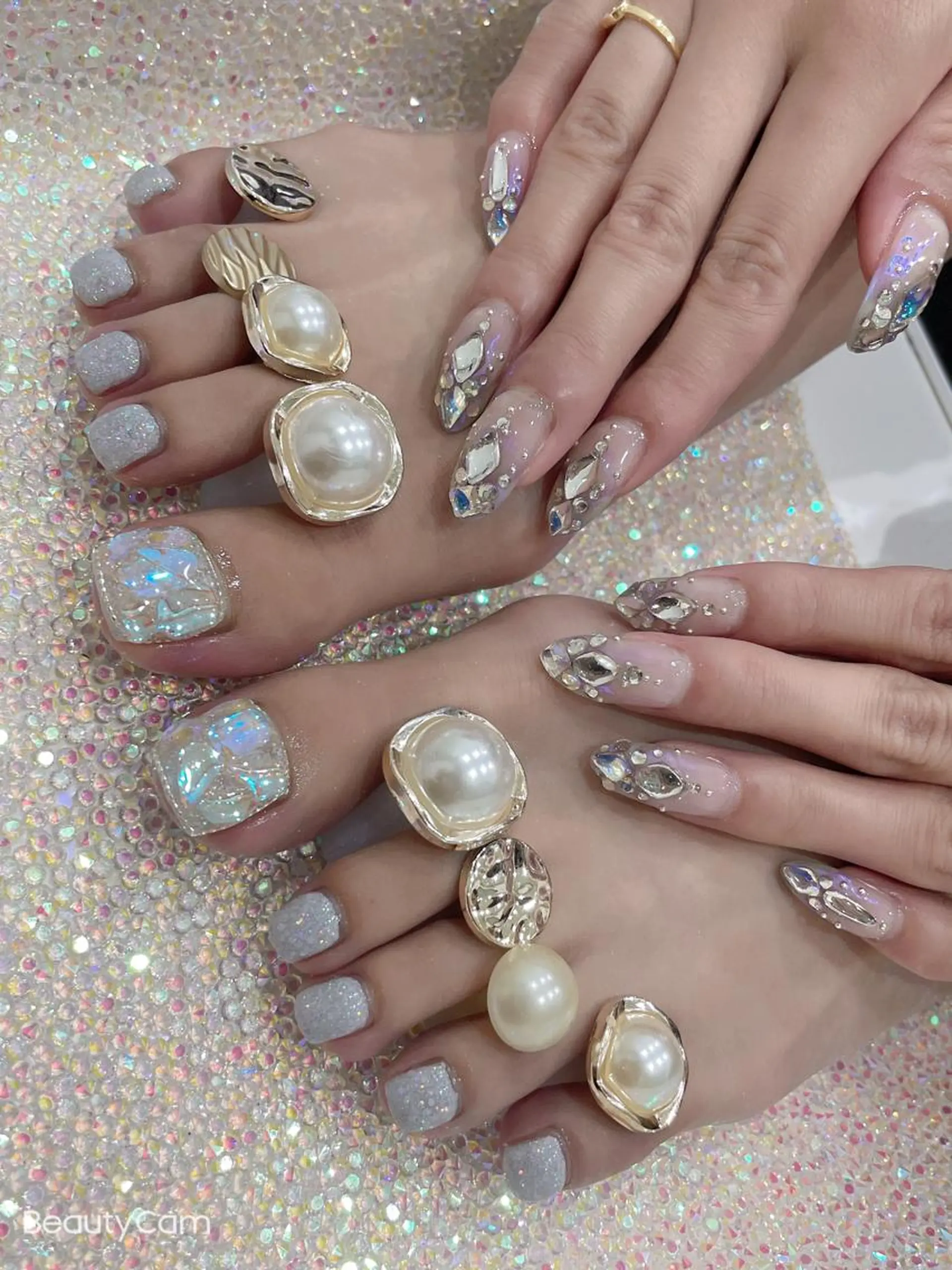 ミディアム ネイル 《LB》ラブリエ Nail&eyeのマツエク・マツパデザイン