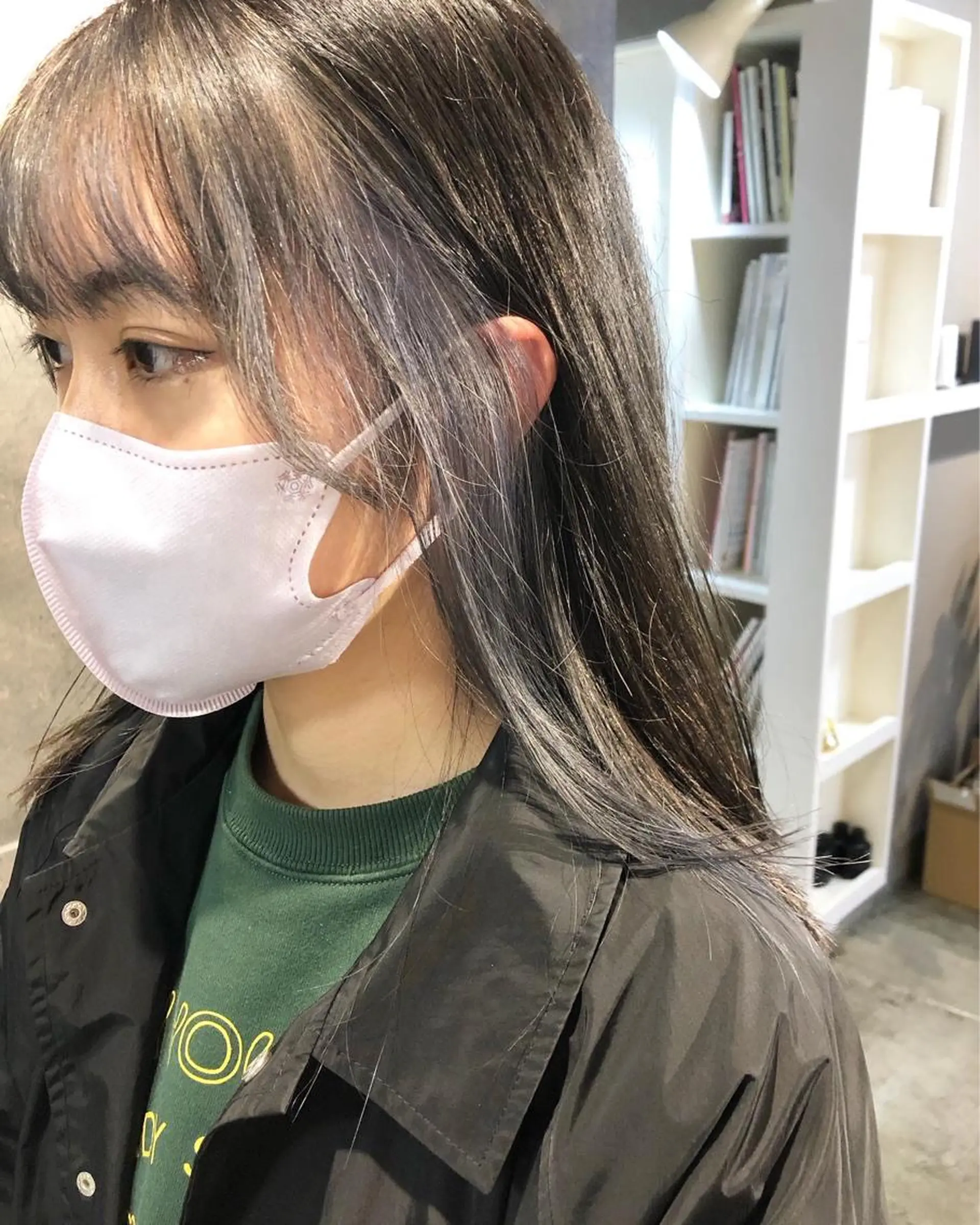 ロング カラー ヘアアレンジ シルバー ヘアカラー トリートメント メンズ特化✂️栗原 侑也のヘアスタイル