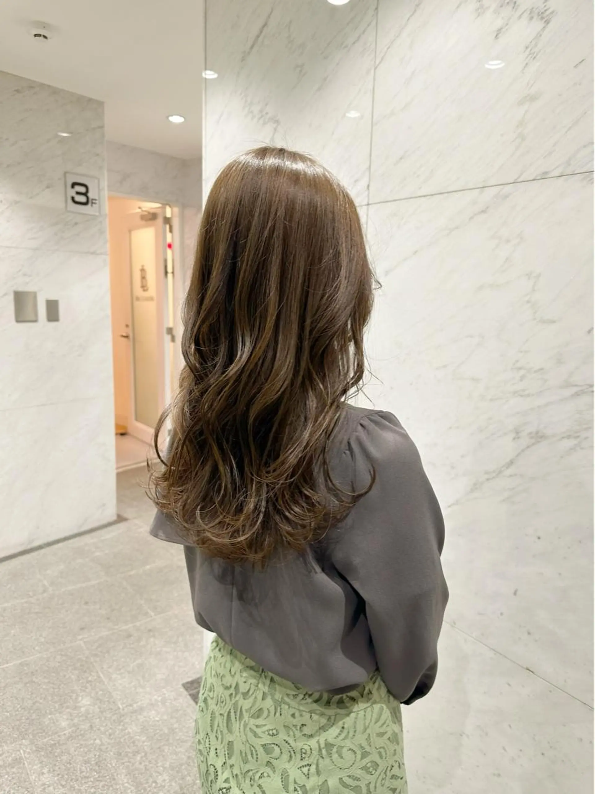 ロング カラー カット ヘアカラー トリートメント 古田 昂也のヘアスタイル