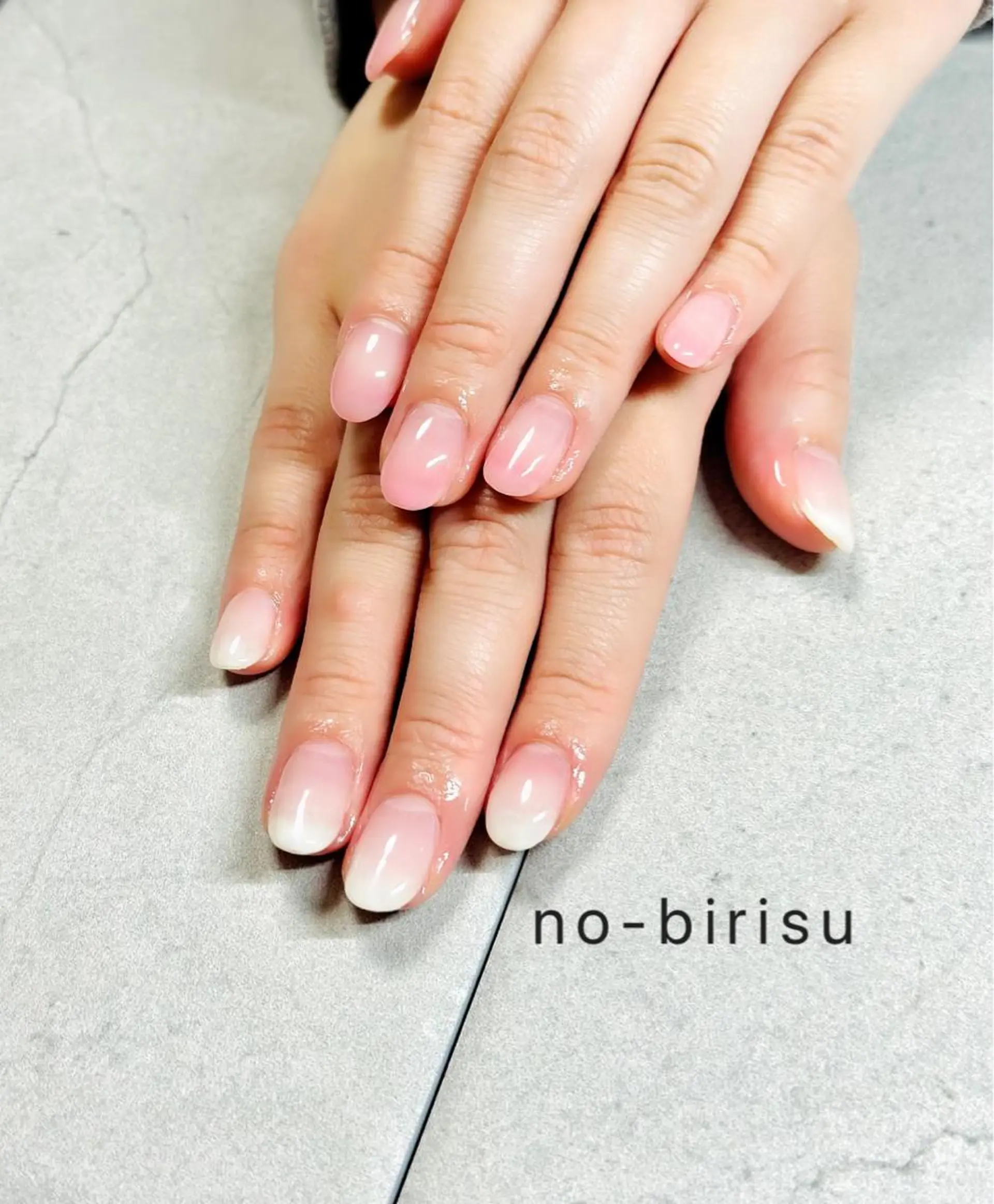 ネイル グラデーション ハンドネイル no-birisu nailのネイルデザイン