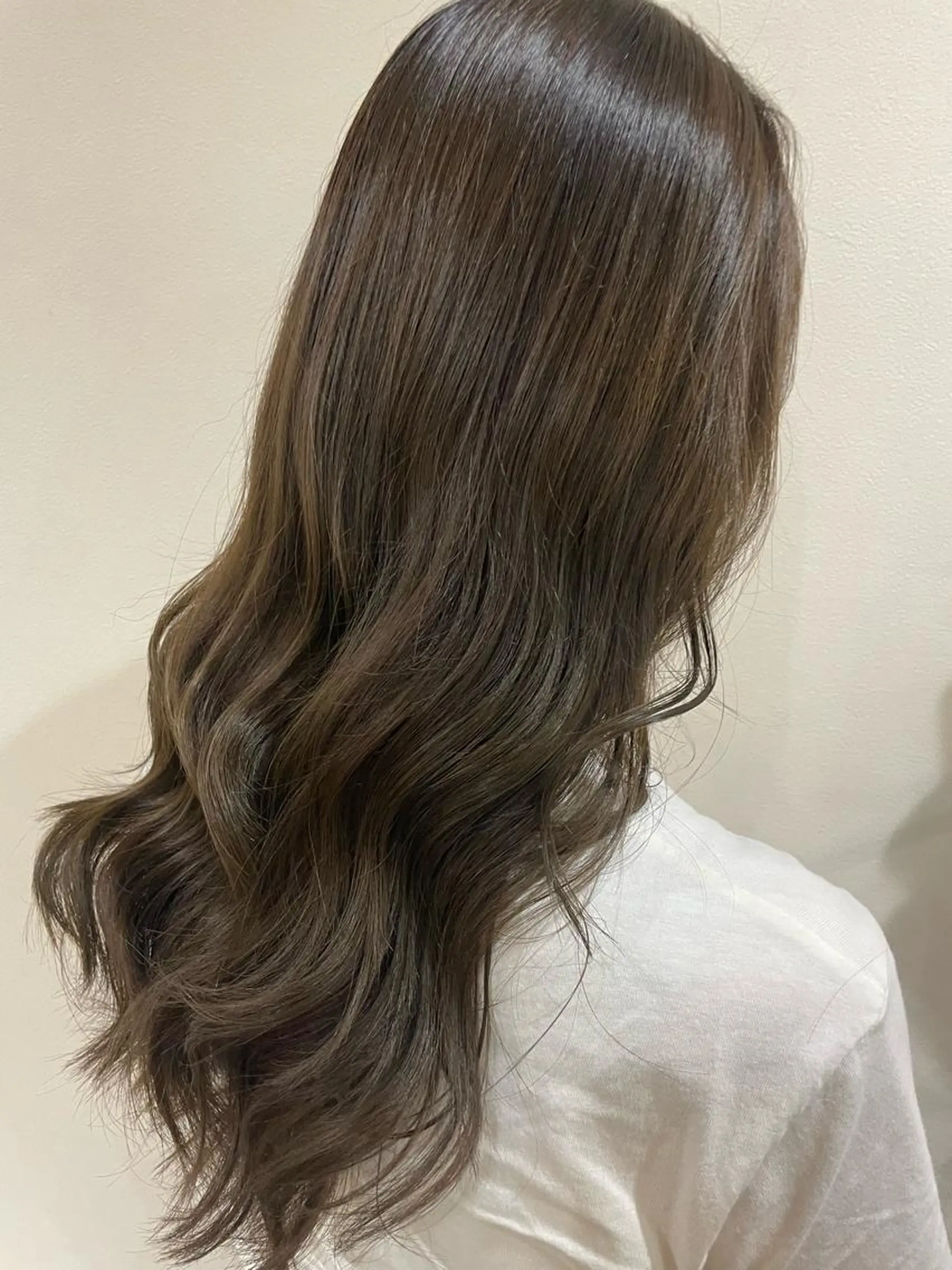 ロング 寺本 早希のヘアスタイル