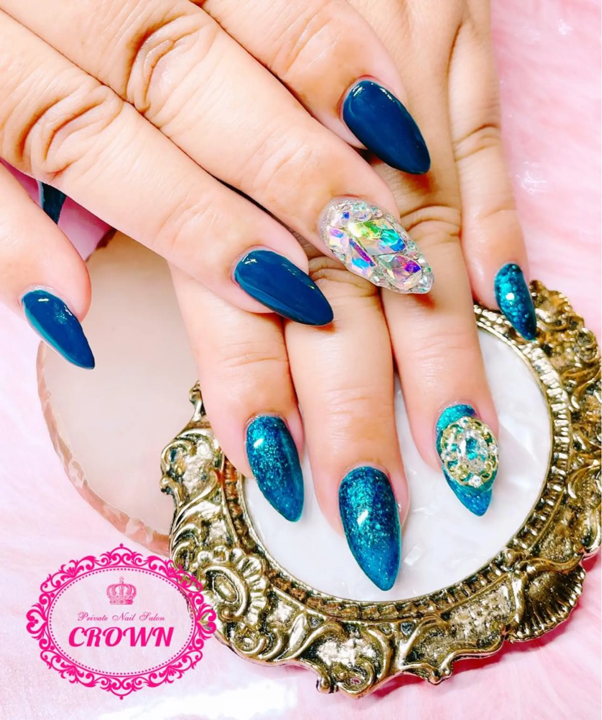 ネイル CROWN プライベートサロンのネイルデザイン