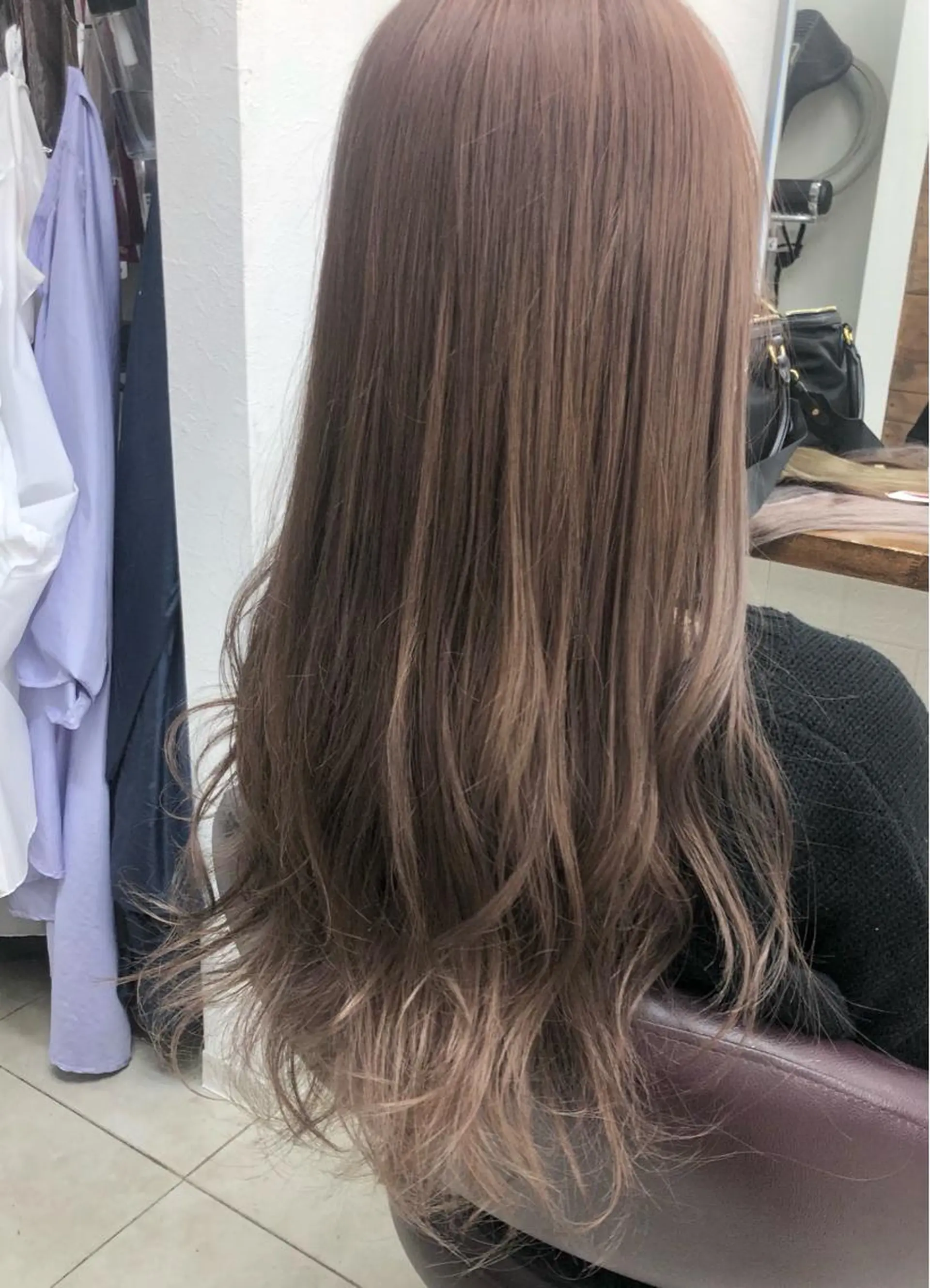 カラー ダブルスキルエクステ /羽エクステ白石宇由のヘアスタイル