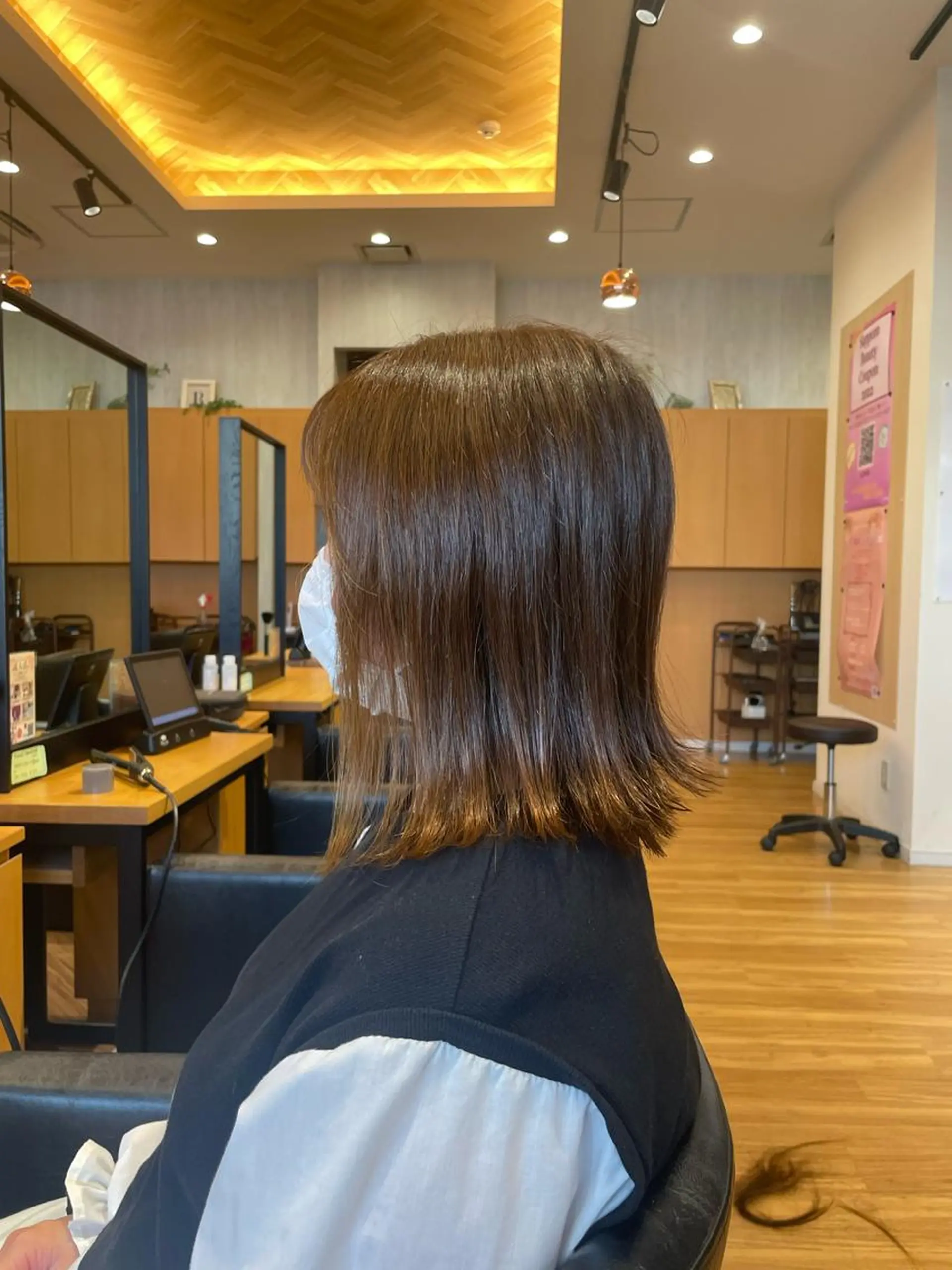 ミディアム 切りっぱなしボブ ボブ ✨️大人ショート 髙橋朋花のヘアスタイル