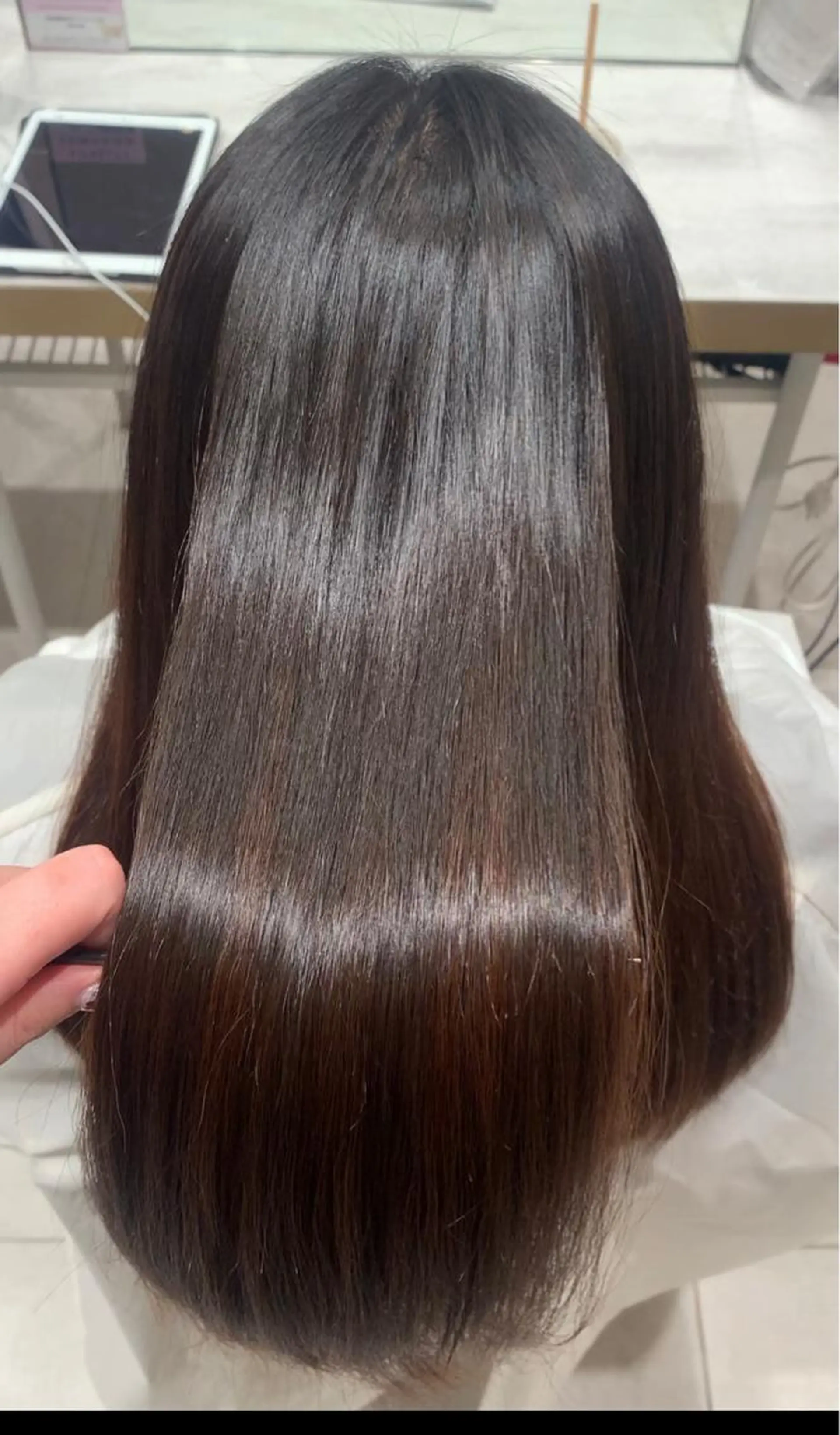 セミロング 縮毛矯正 トリートメント 内田 志乃のヘアスタイル