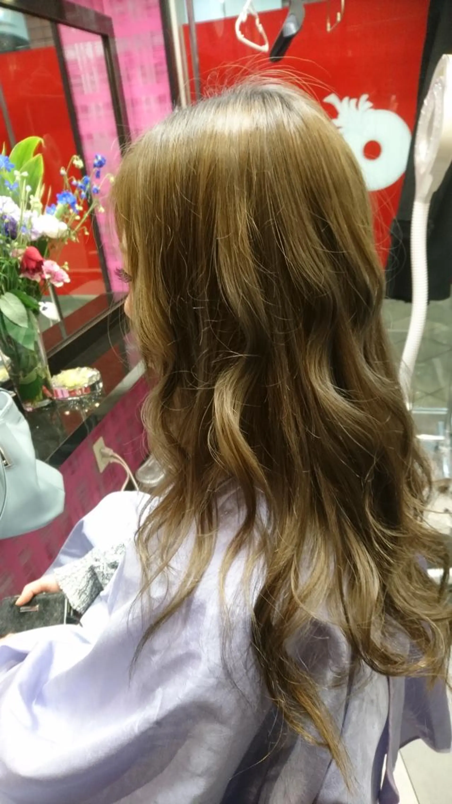 ロング カラー ダブルカラー 横山 千春のヘアスタイル