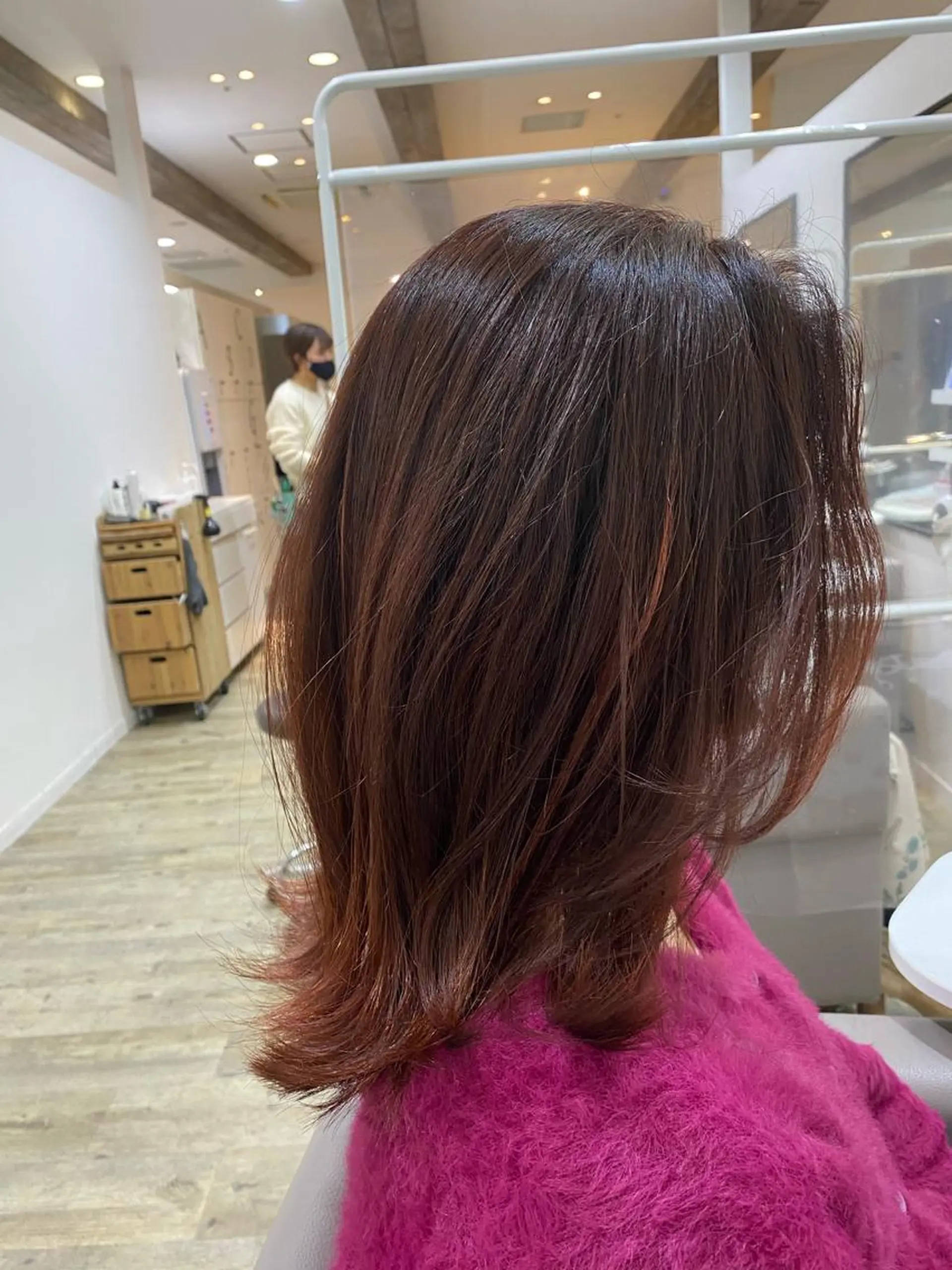 ミディアム カラー Ashanti 磯崎のヘアスタイル