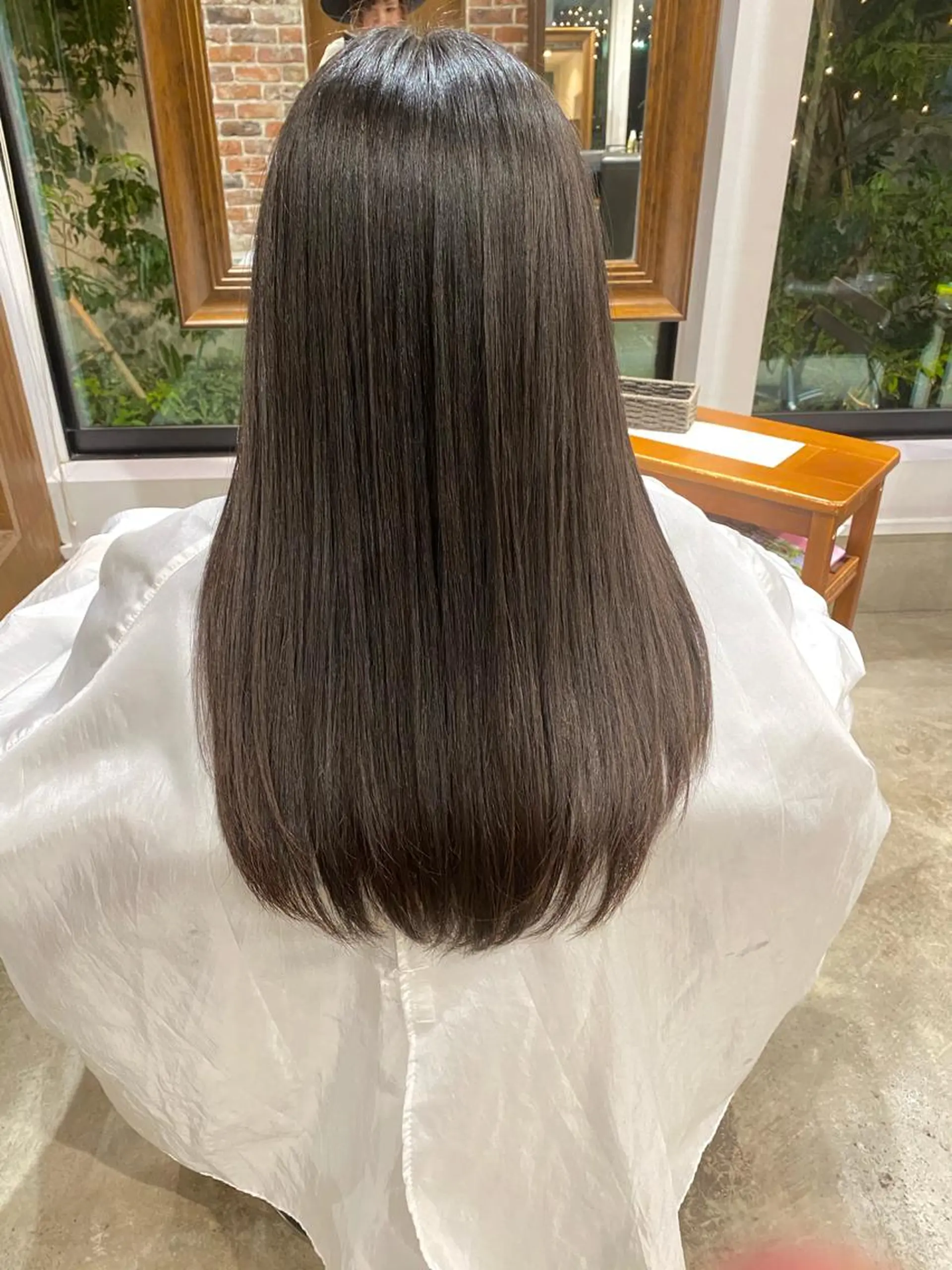ロング パーマ ロング 縮毛矯正 沖田 舞衣のヘアスタイル