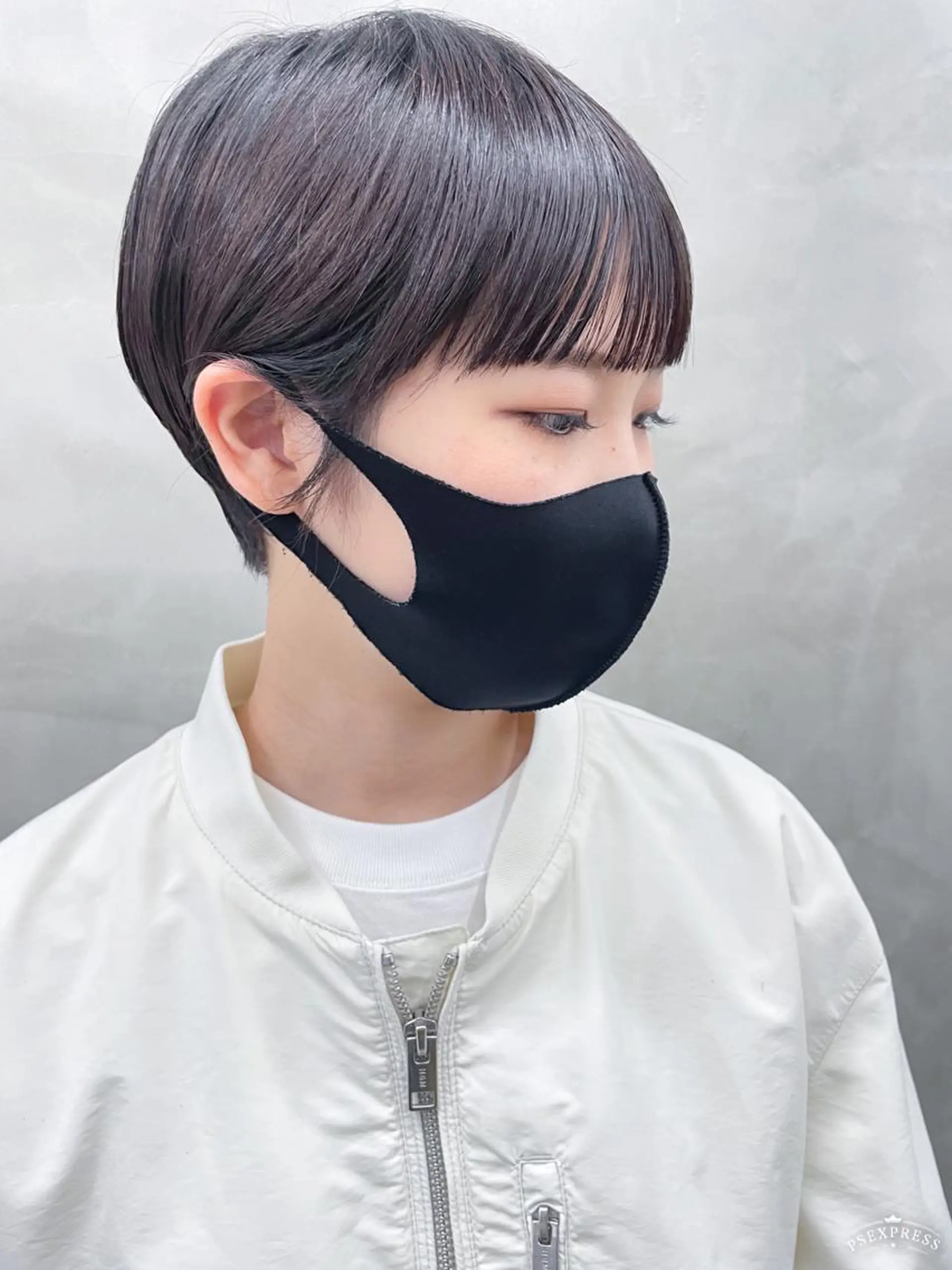 ショート 💜ショート💜 ウルフ、ボブ二色亜美のヘアスタイル