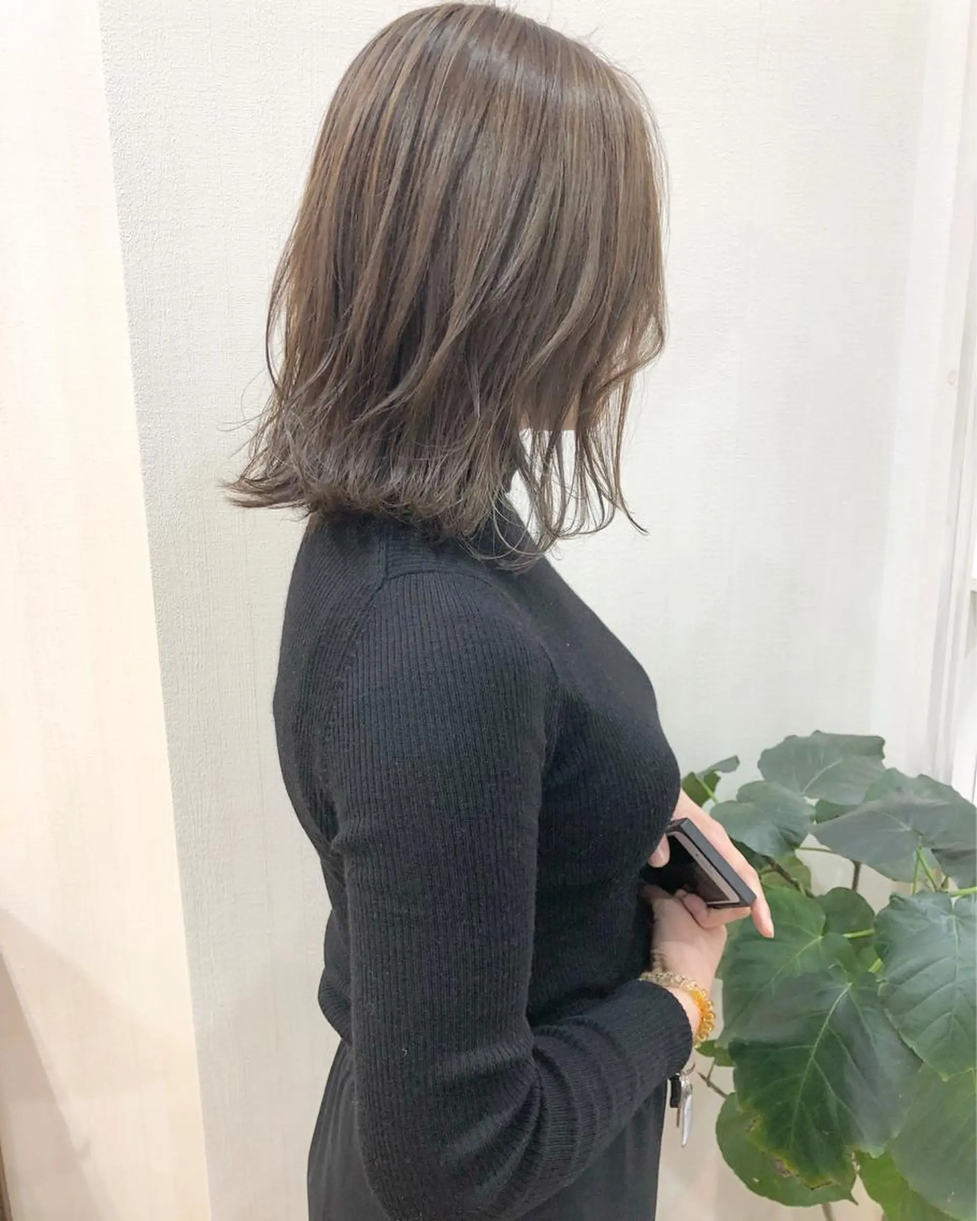 ミディアム 横浜ブリーチムラ直し ハイトーン/ブリーチのヘアスタイル