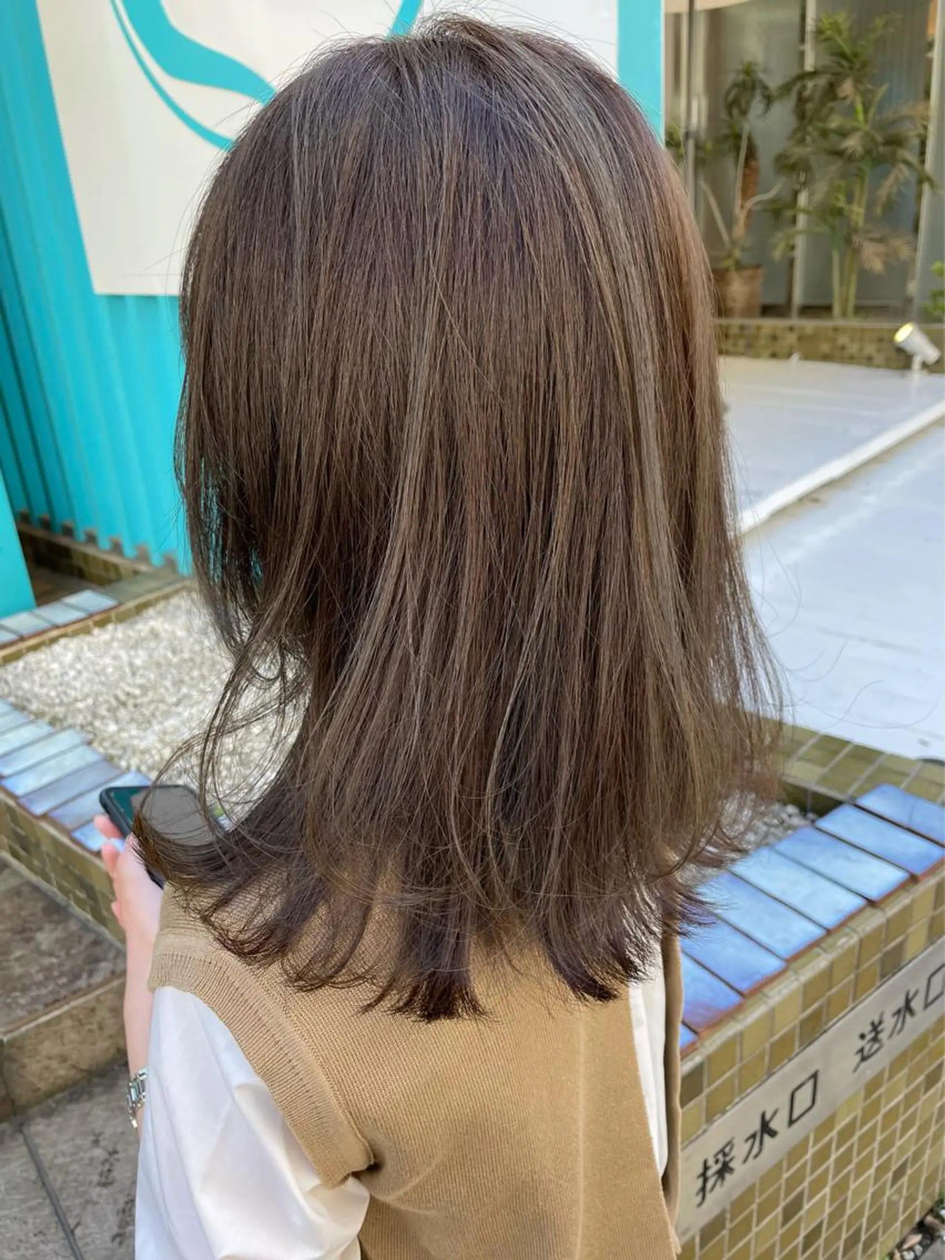 ミディアム カラー ヘアアレンジ 透明感カラー グレージュ ボブ カット トリートメント 佐藤 魁人のヘアスタイル