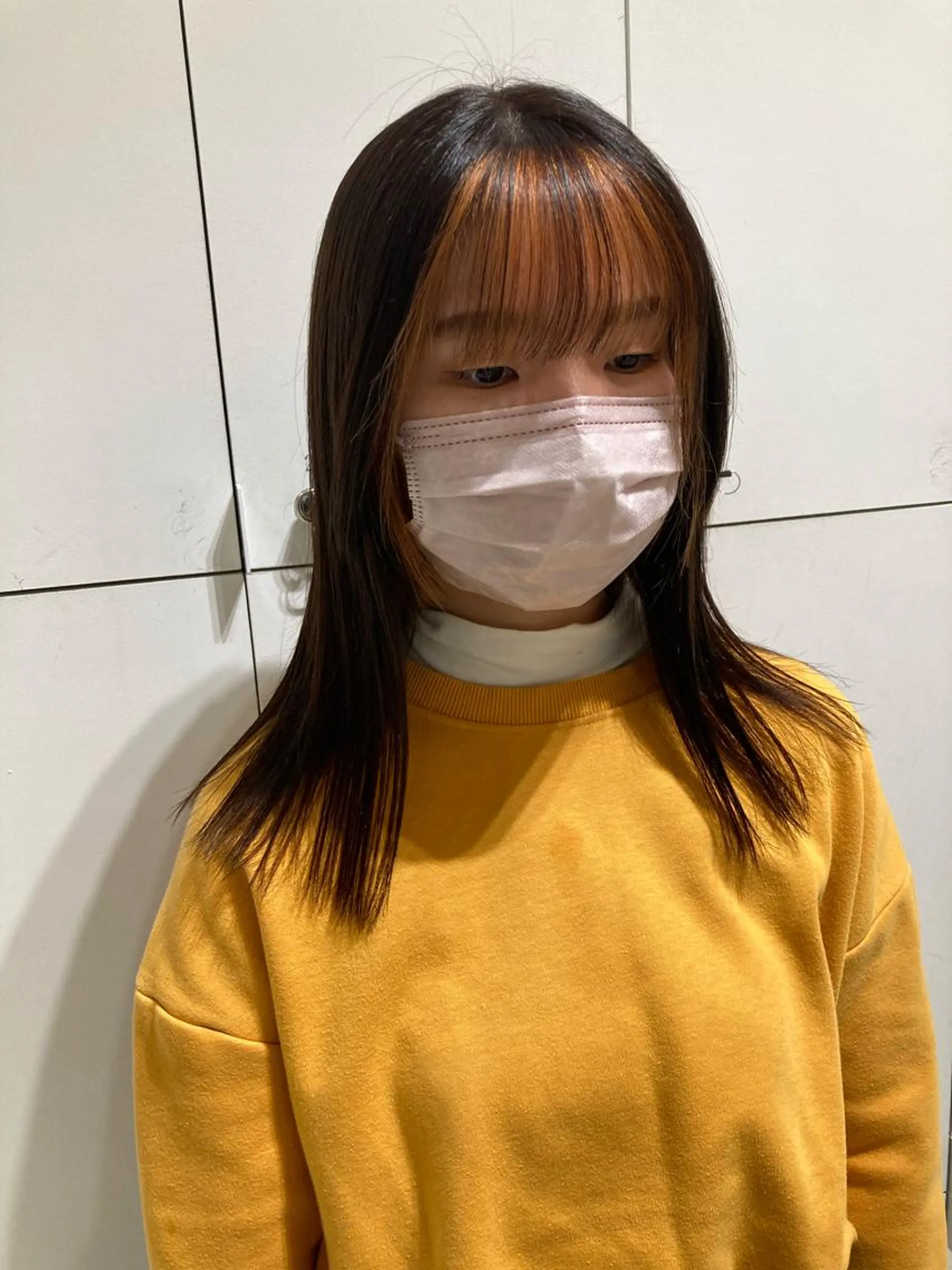 セミロング カラー ブラウンカラー オレンジ ヘアカラー 透明感カラー🫧 nanohaのヘアスタイル