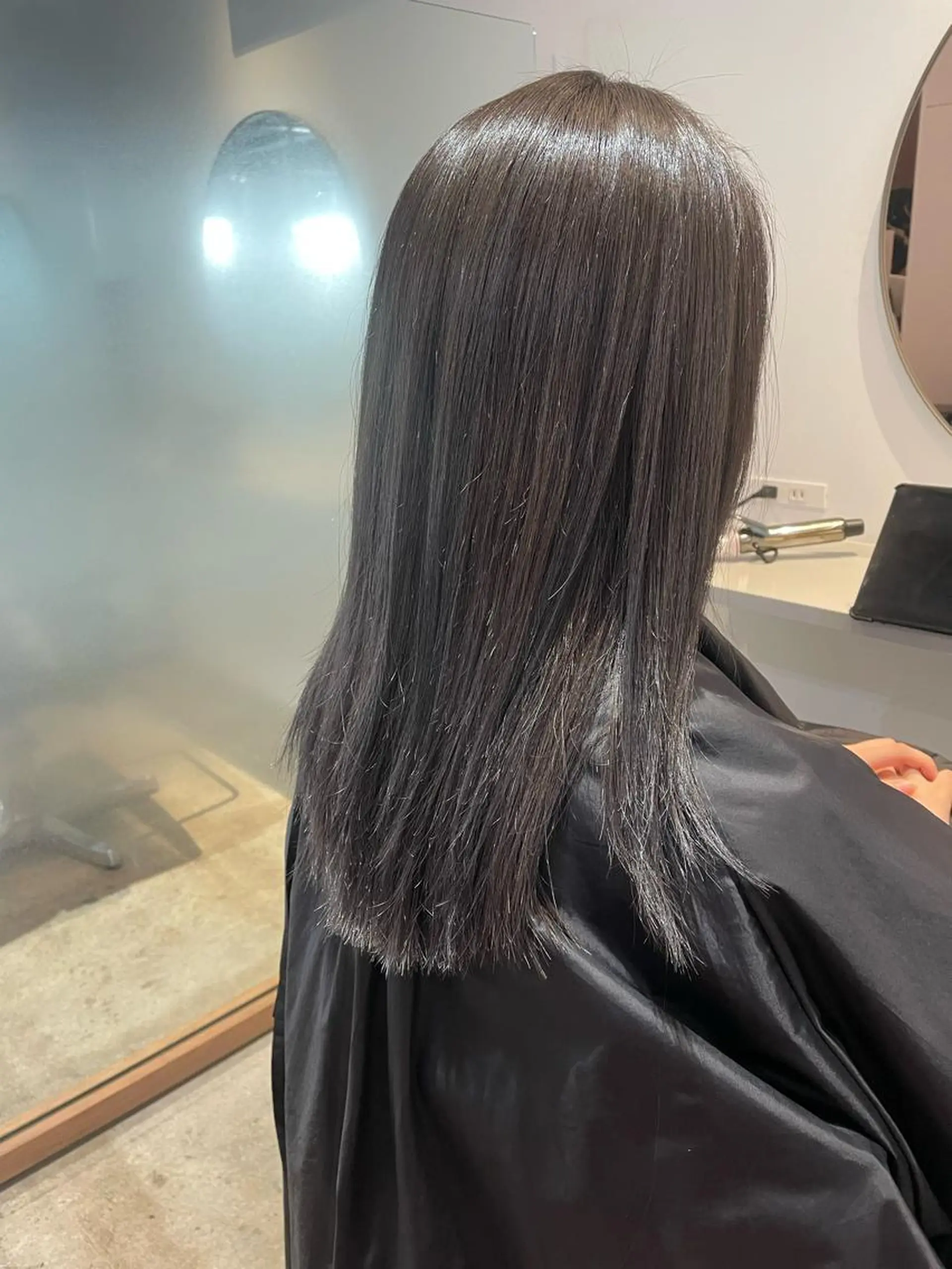 セミロング カラー アッシュ アッシュグレー アッシュグレージュ グレージュ ハイライトカラー ヘアカラー トリートメント 中目黒🌼 🌼ハナのヘアスタイル