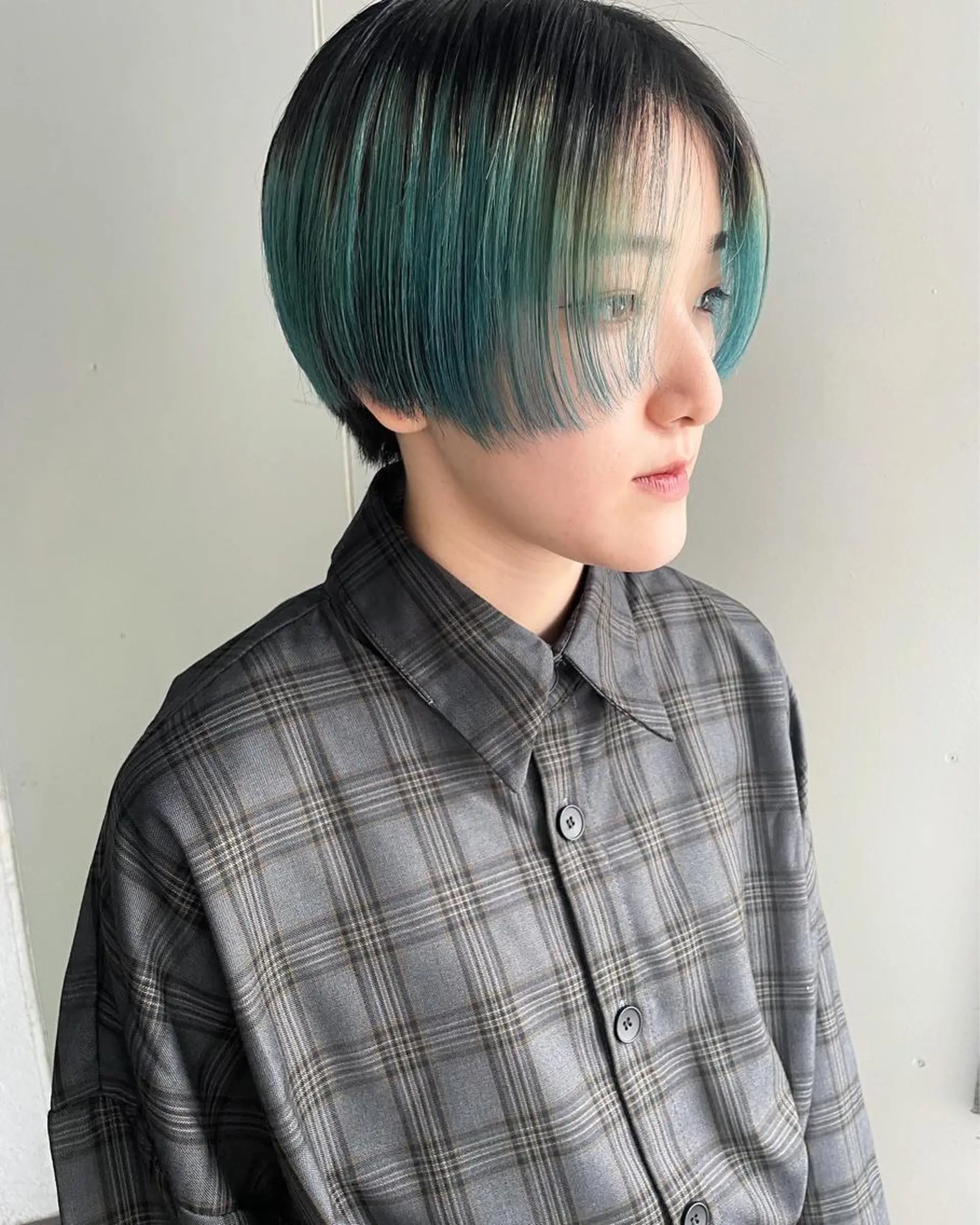 ショート 💜ショート💜 ウルフ、ボブ二色亜美のヘアスタイル