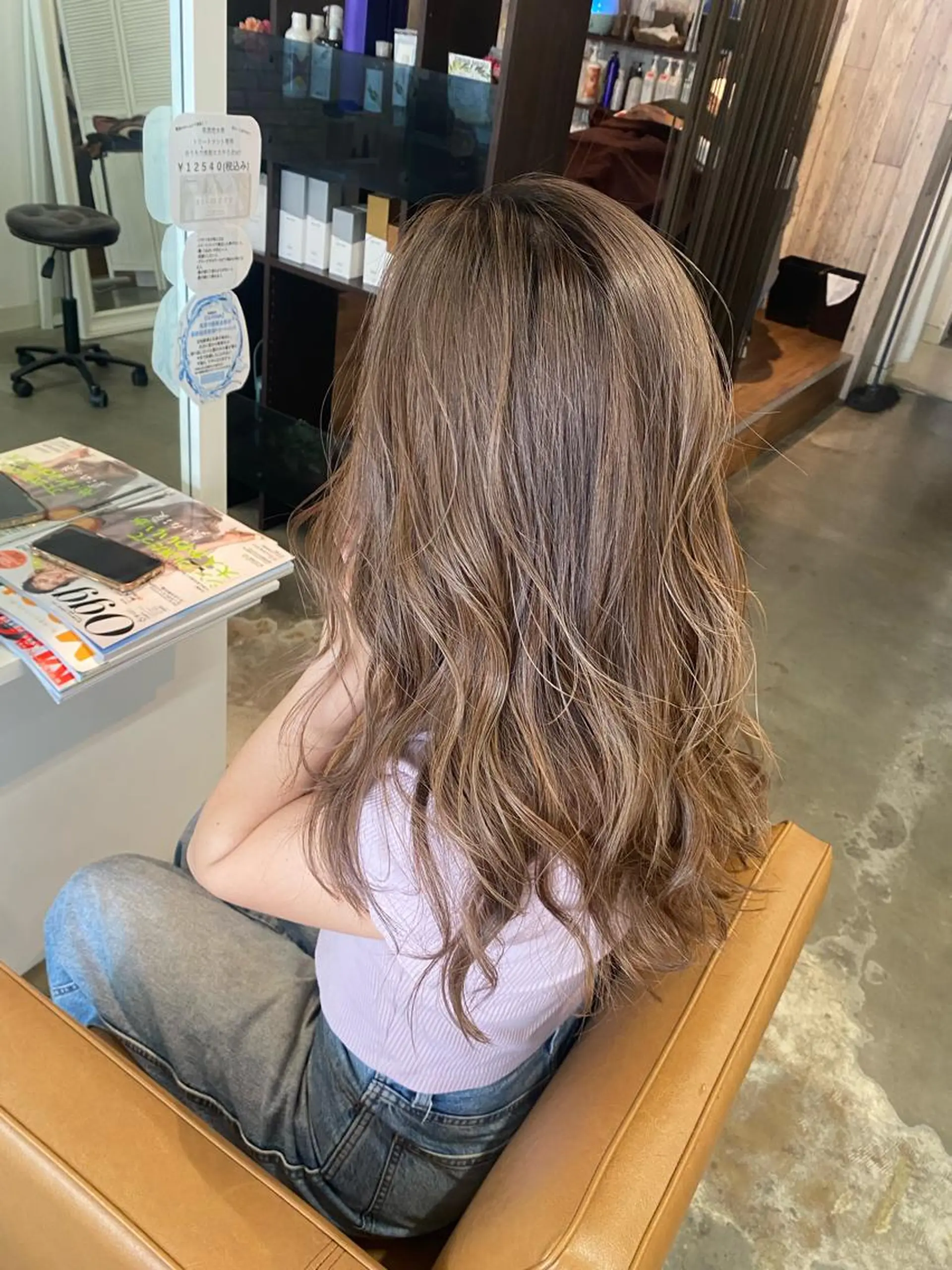 セミロング 西元 亜由美のヘアスタイル