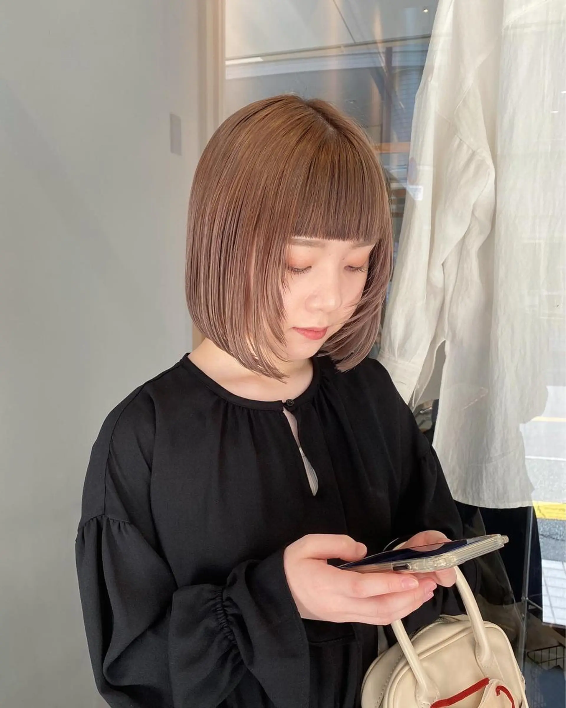 ショート 切りっぱなしボブ ボブ カット ヘアカラー shiga mariaのヘアスタイル