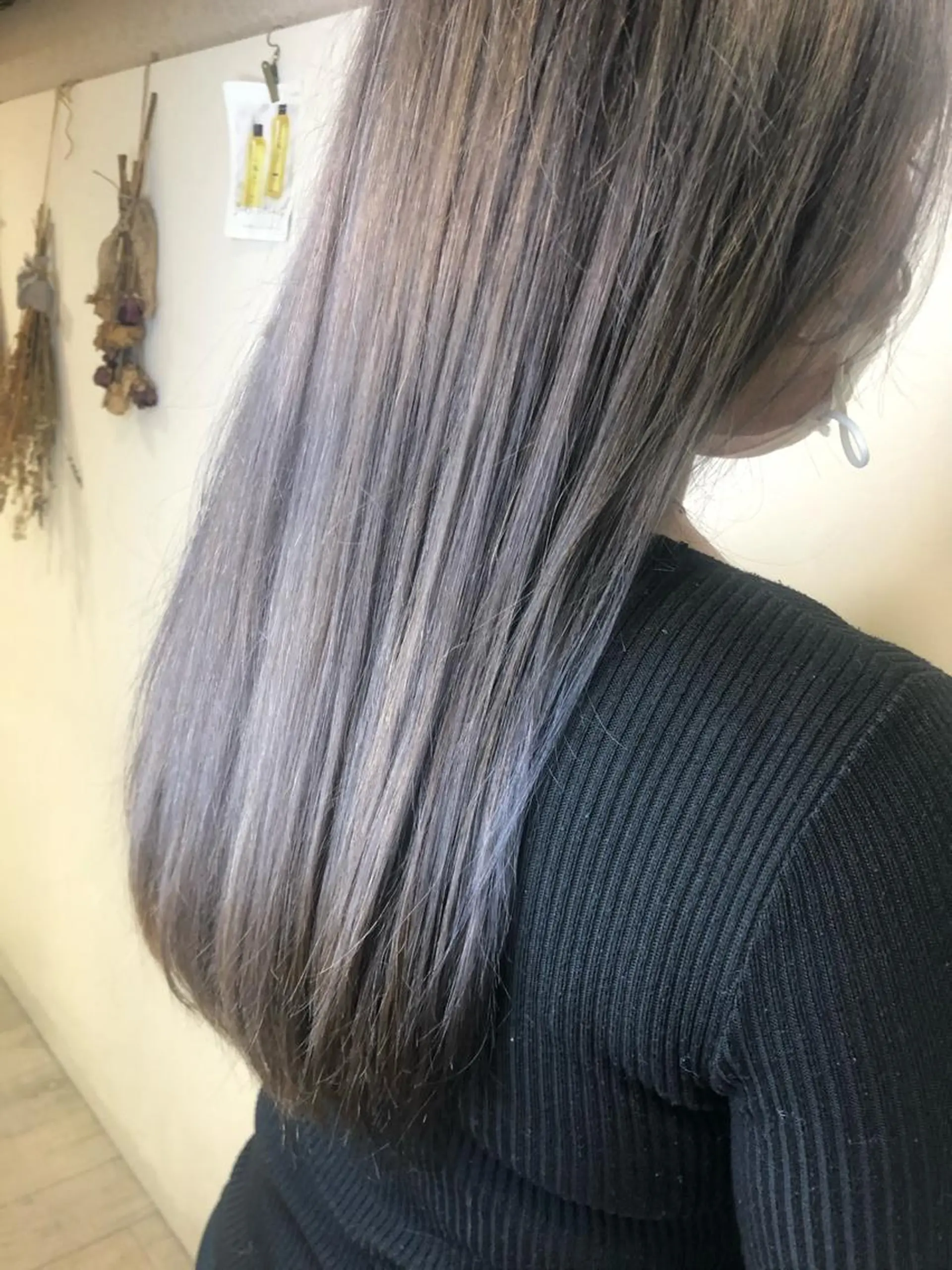 ロング カラー グレージュ カット ヘアカラー 松佐 ゆかりのヘアスタイル