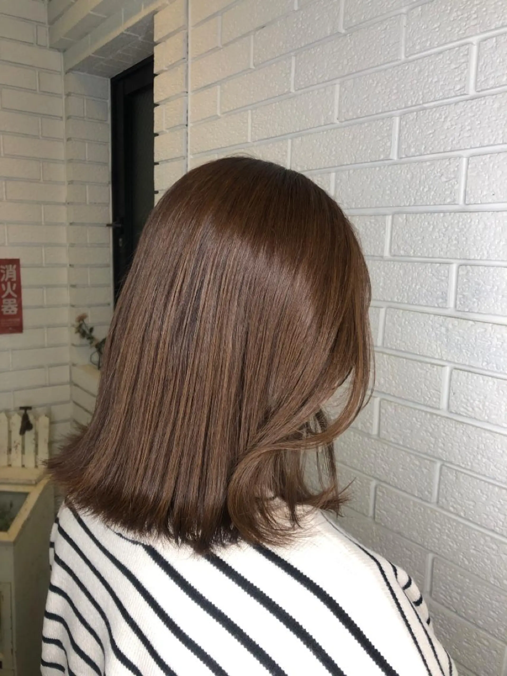 ミディアム カット ヘアカラー トリートメント 艶カラー🩵💛 NANAのヘアスタイル