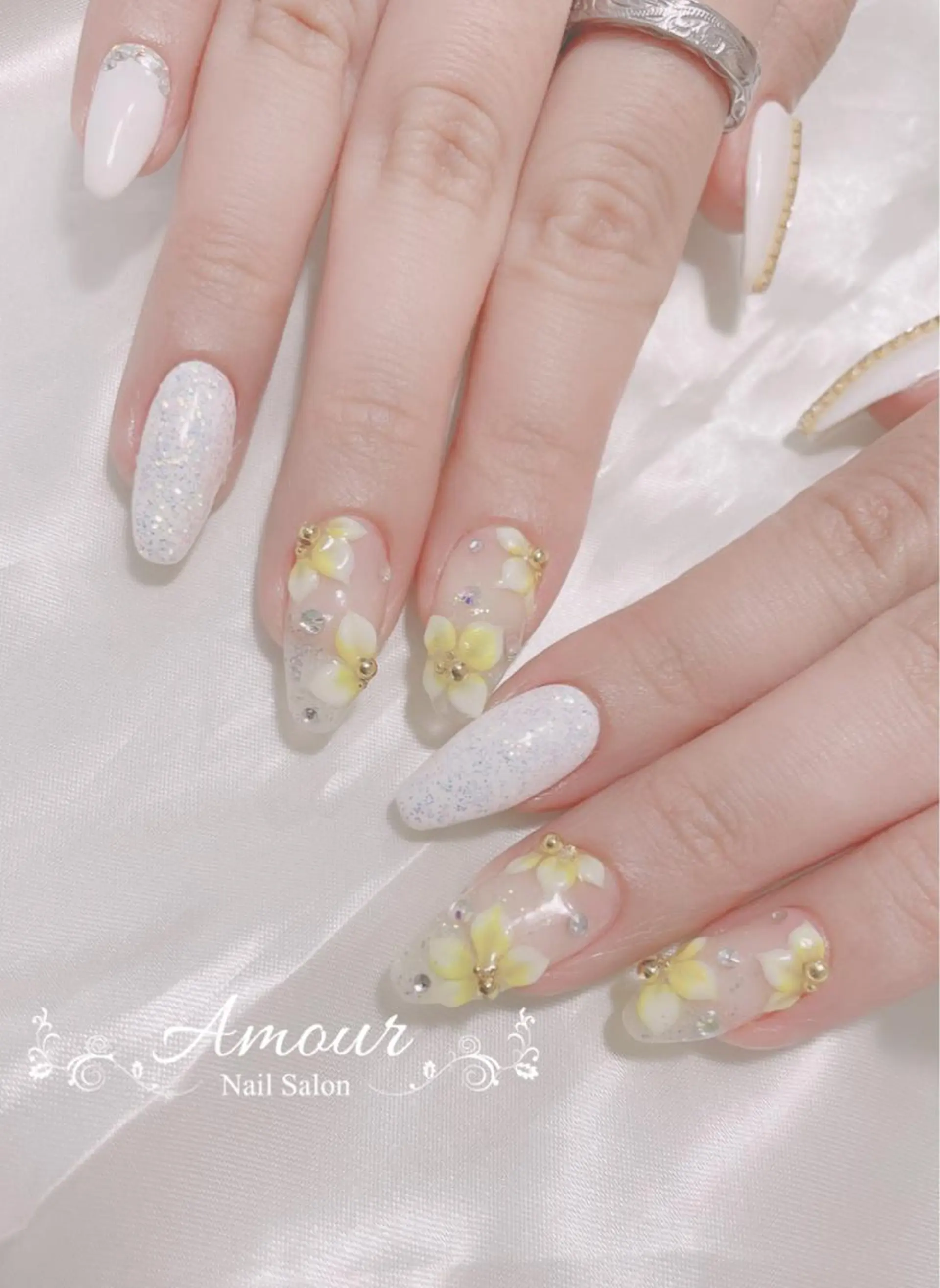 ネイル フラワーネイル ぷっくりネイル nailsalon ♡amour♡のネイルデザイン