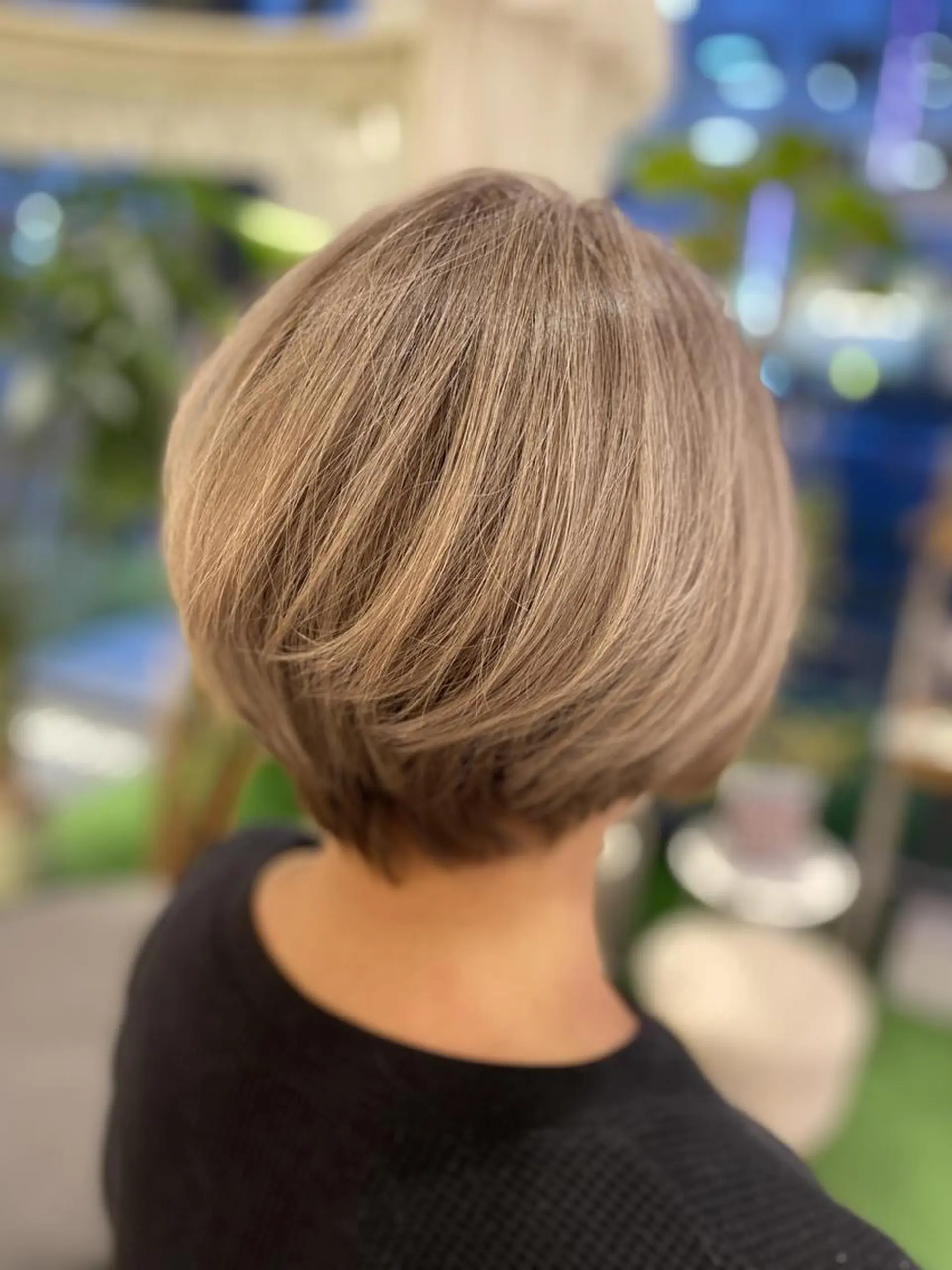 ショート カラー ハイライトカラー シルバー ハイライト ヘアカラー 艶髪☆外国人風カラー ハイトーン多田修弥のヘアスタイル