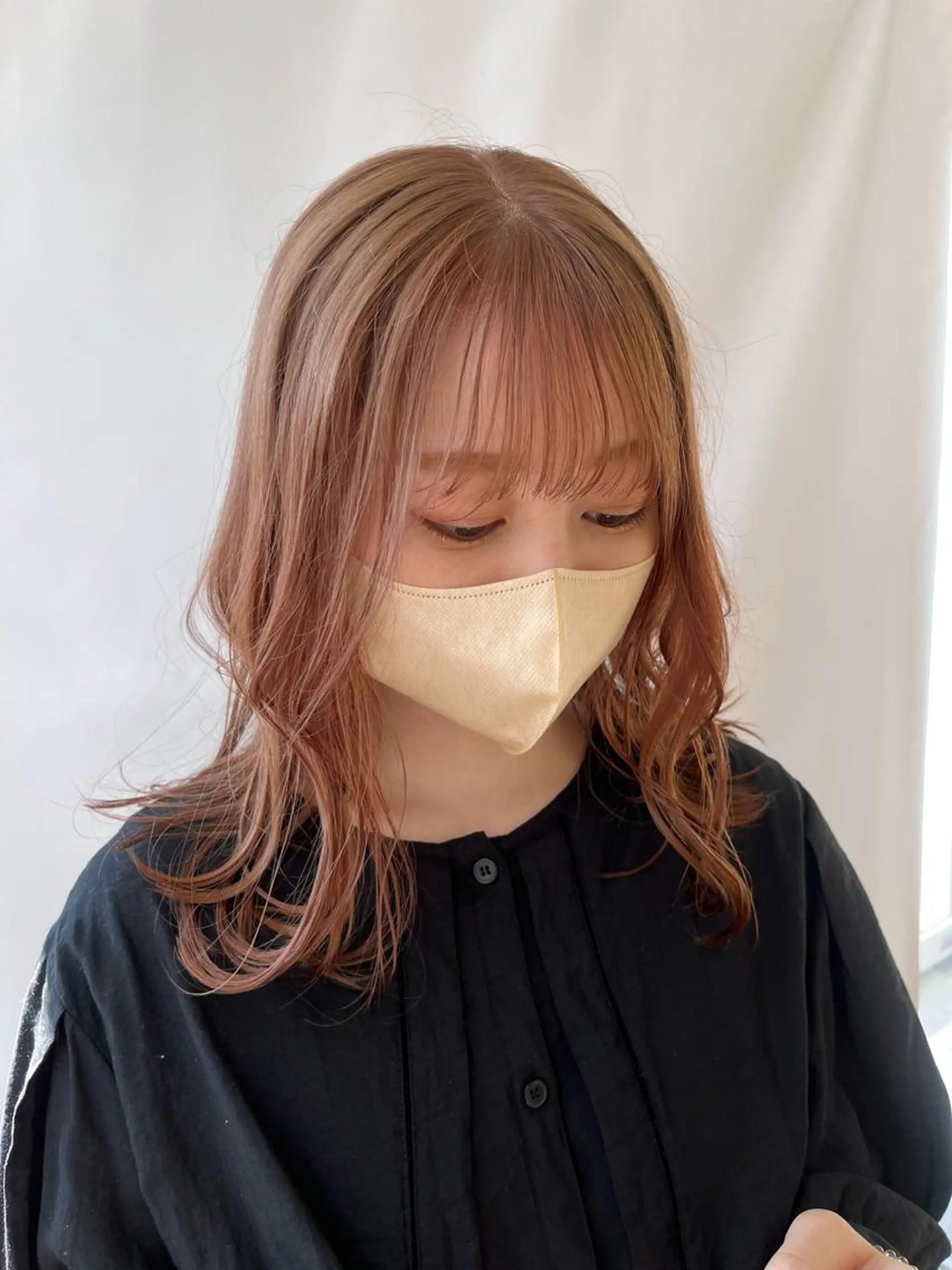 ミディアム カット ヘアカラー トリートメント 富永 美玖のヘアスタイル