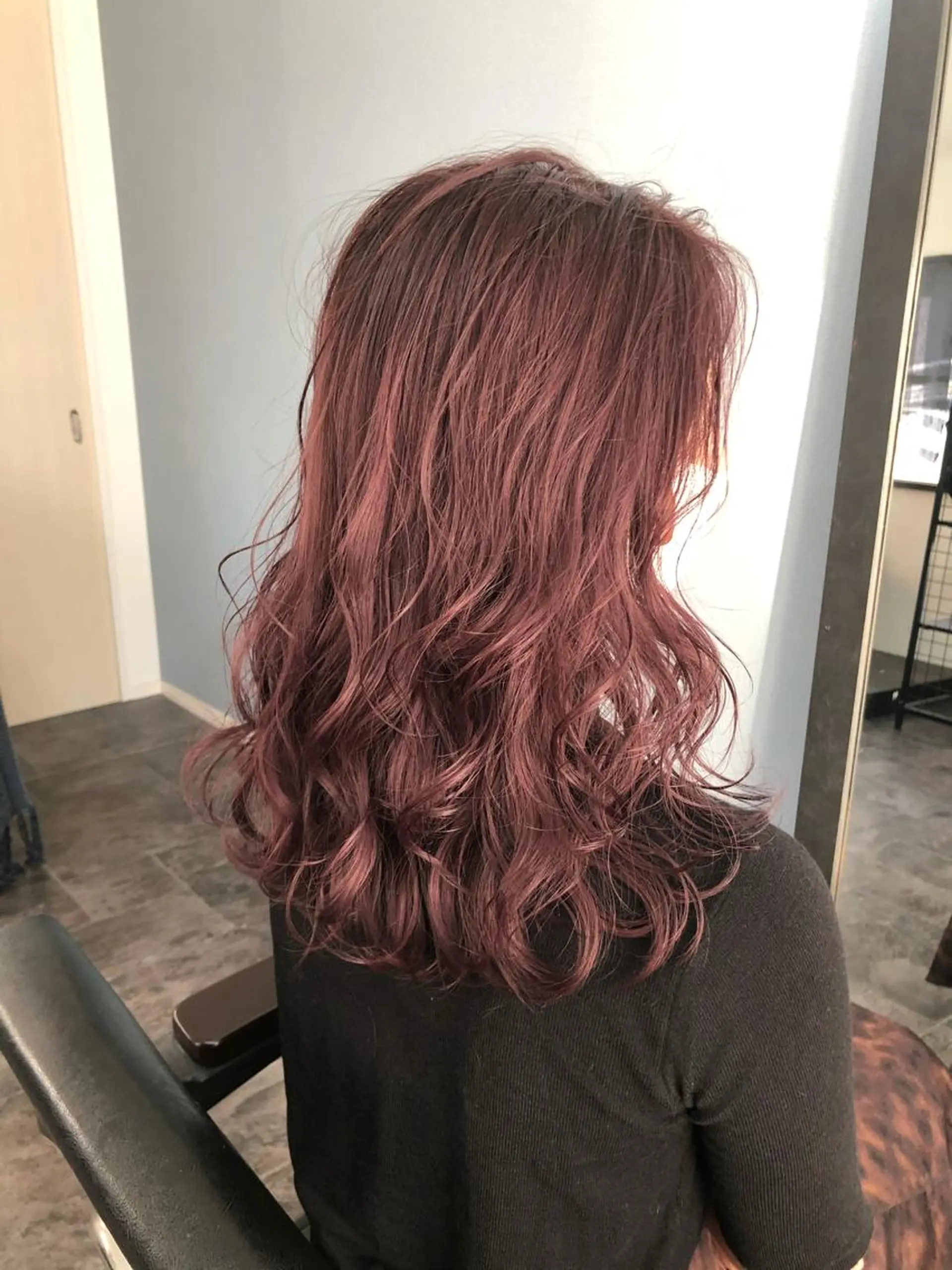 セミロング カラー ブリーチ ダブルカラー ブリーチなしカラー ピンクカラー ヘアカラー トリートメント 【 DIPTH 】 代表コウキ🥇のヘアスタイル