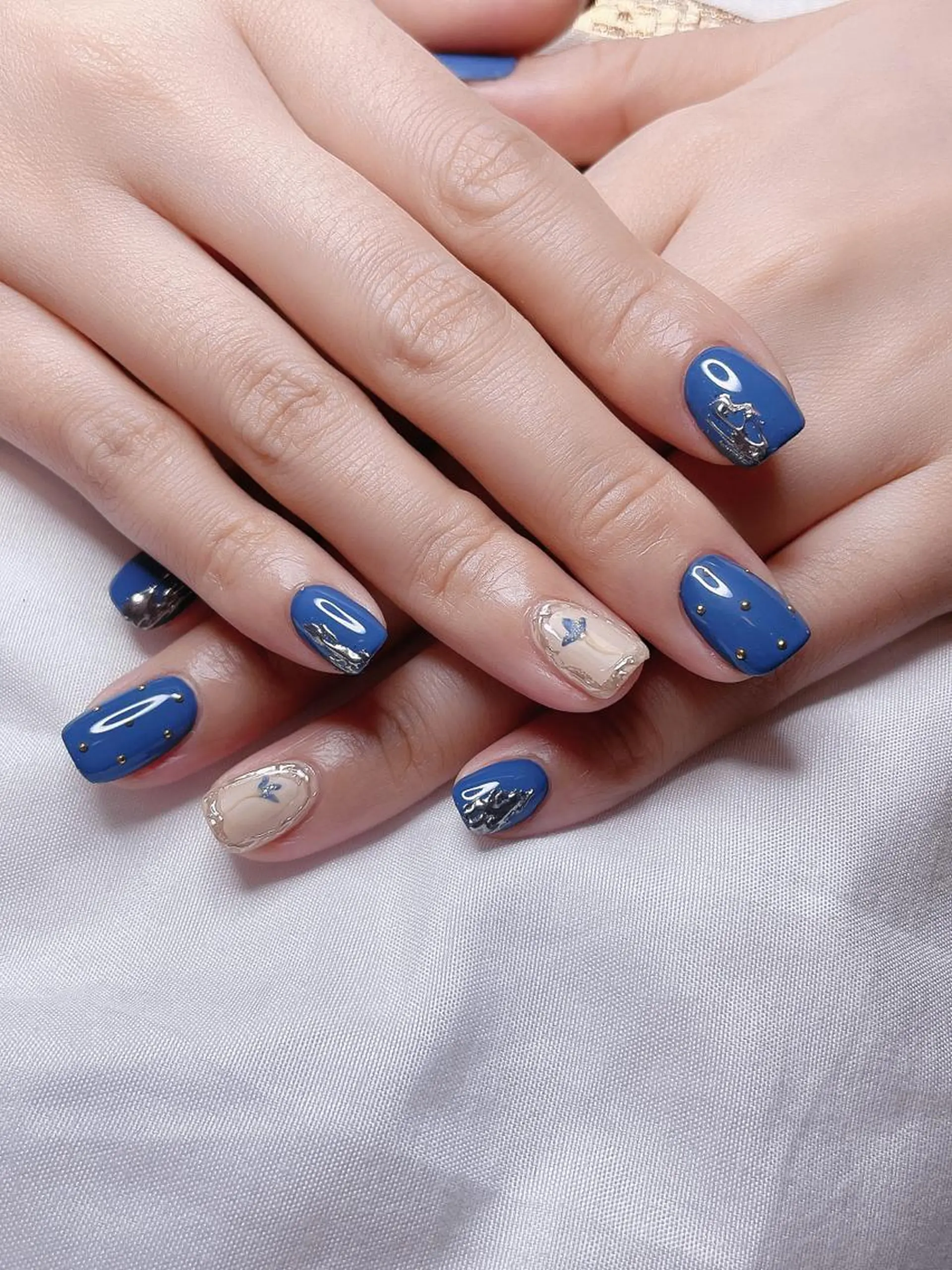 ネイル ハンドネイル AngelChris ビューティーサロンのネイルデザイン