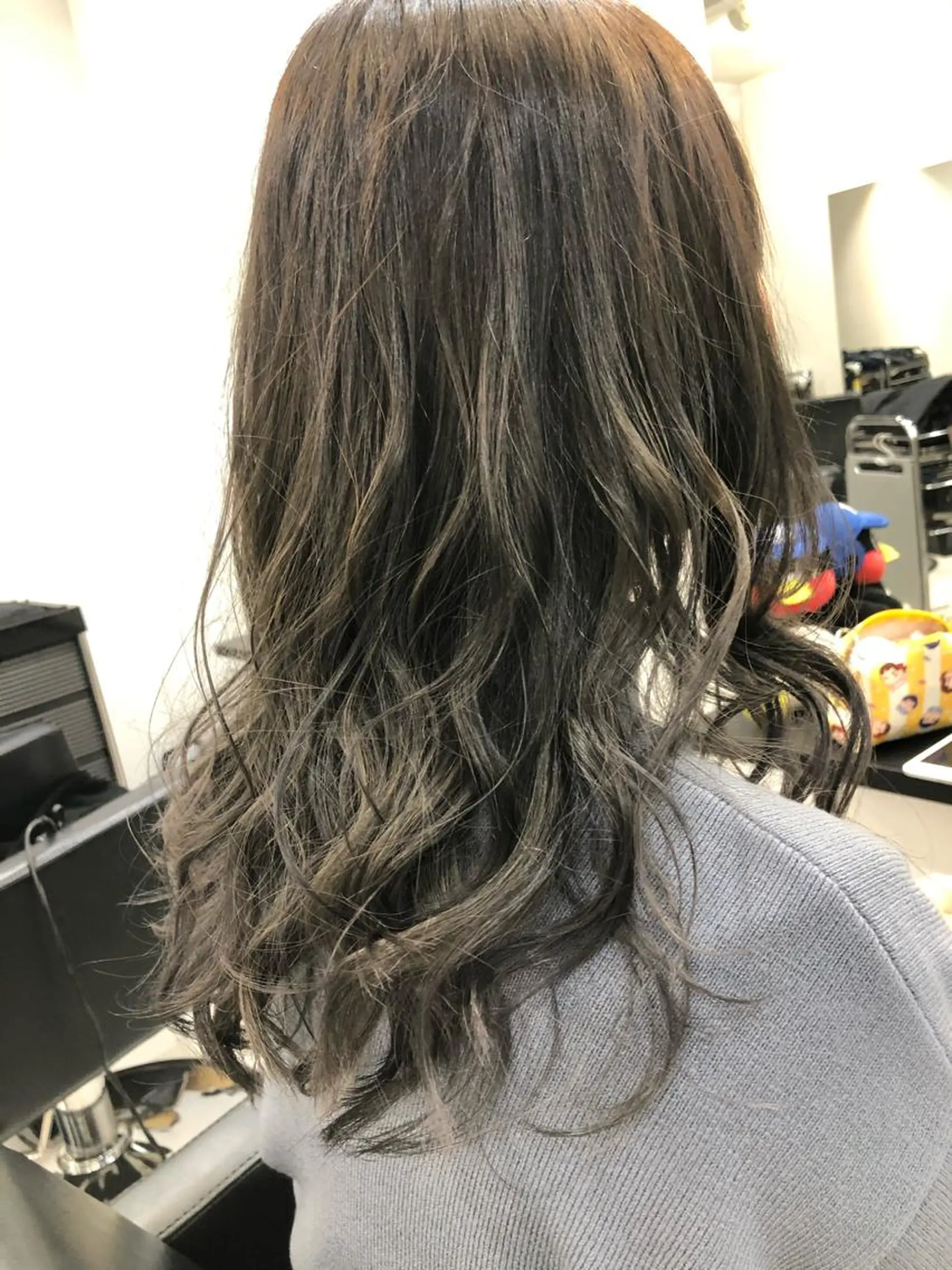 セミロング ヘアカラー トリートメント Lia所属・縮毛矯正の達人 ☆　松本のヘアスタイル