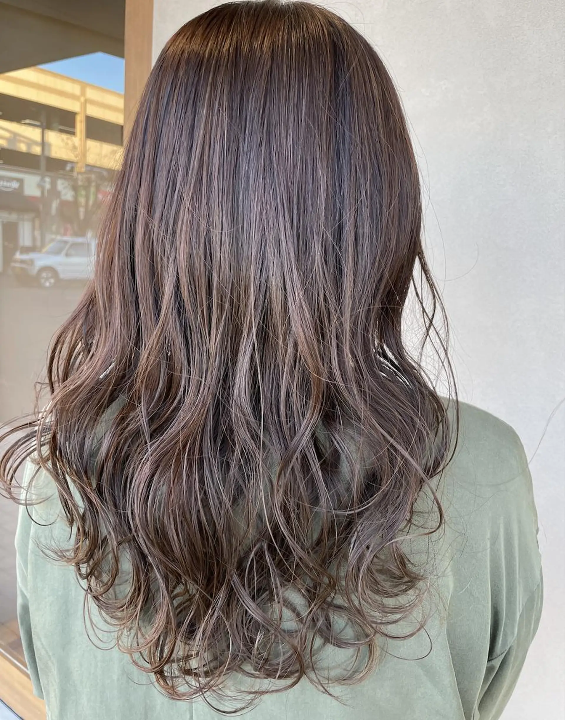 ロング ハイライト ロング カット ヘアカラー トリートメント 渡邉 瑞生のヘアスタイル