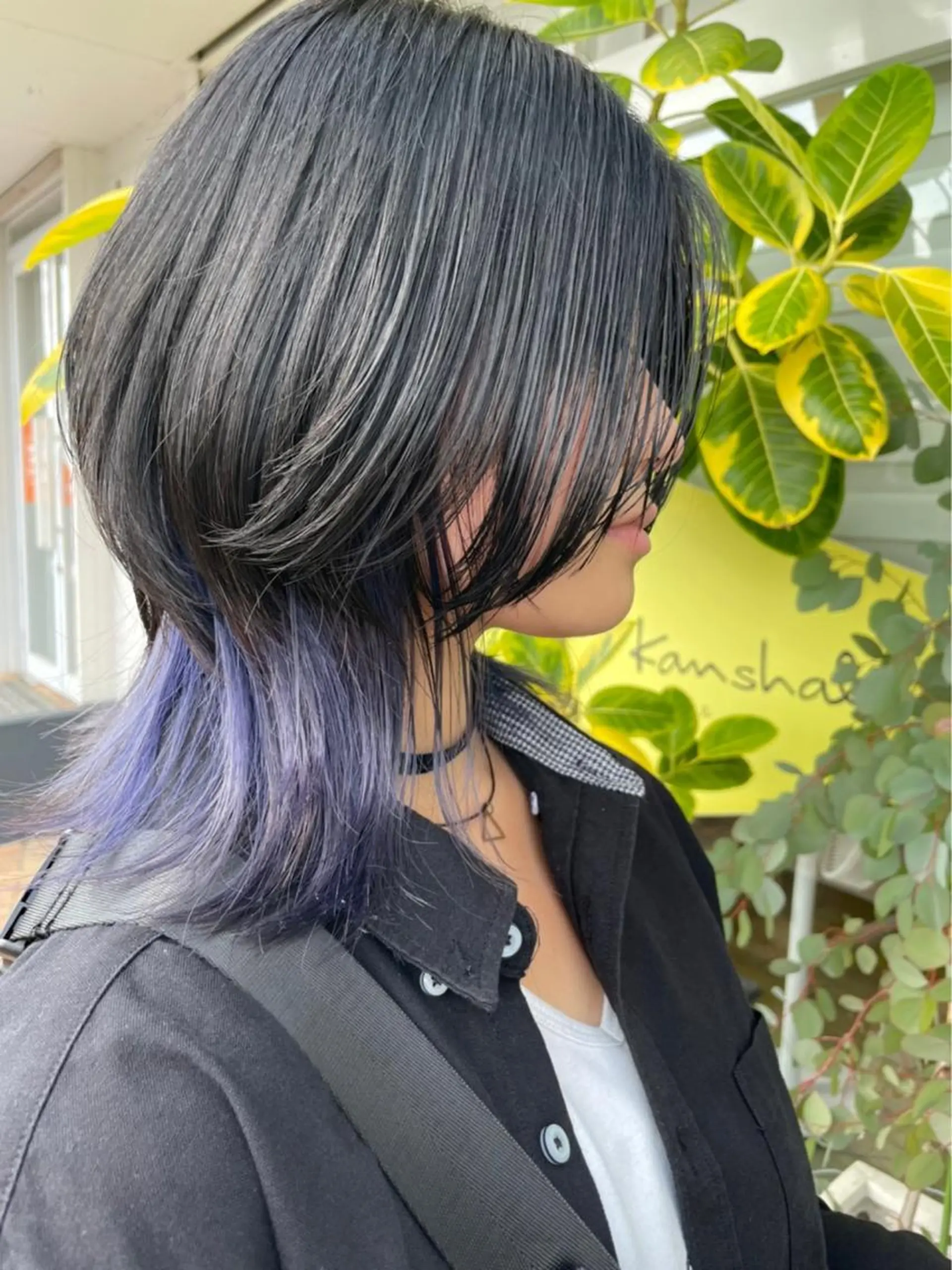 ミディアム カラー インナーカラー レイヤーカット 奥田 誠司のヘアスタイル