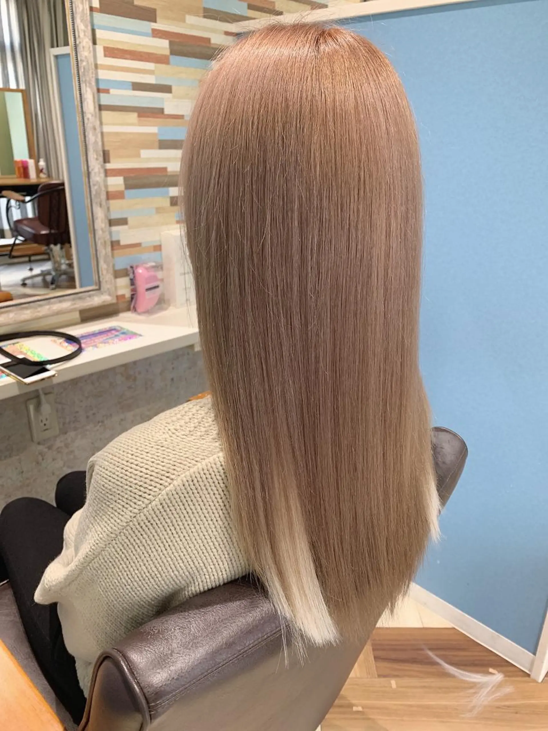 ロング カラー ヘアアレンジ ベージュカラー ブリーチ ピンクカラー ピンクベージュ ホワイトピンク stylist Yukieのヘアスタイル