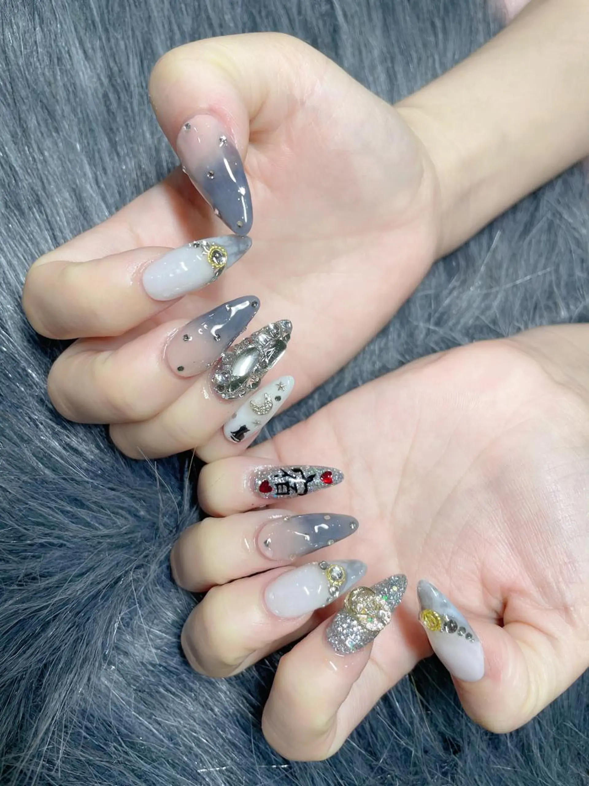 ミディアム ネイル ハンドネイル 《LB》ラブリエ Nail&eyeのマツエク・マツパデザイン
