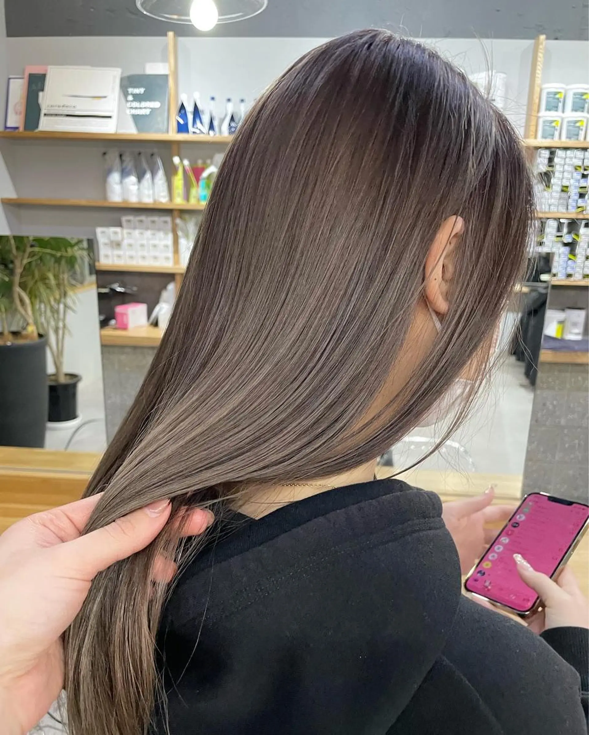 ロング カラー ミルクティーベージュ ❤︎レイヤー　MIAのヘアスタイル