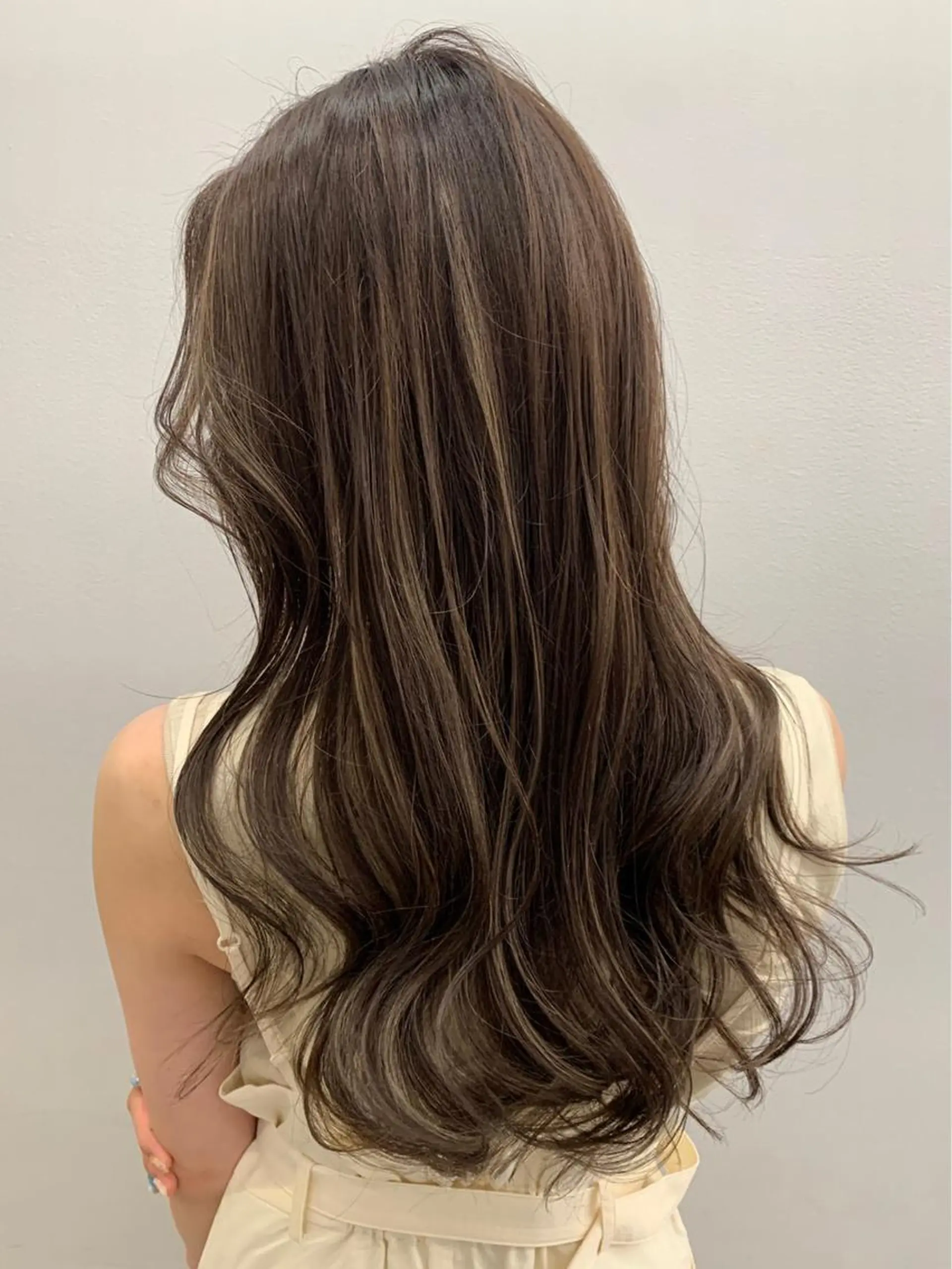 ロング カラー ハイライトカラー ハイライト patou 烏丸所属・レイヤーカット 早崎太生のヘアスタイル