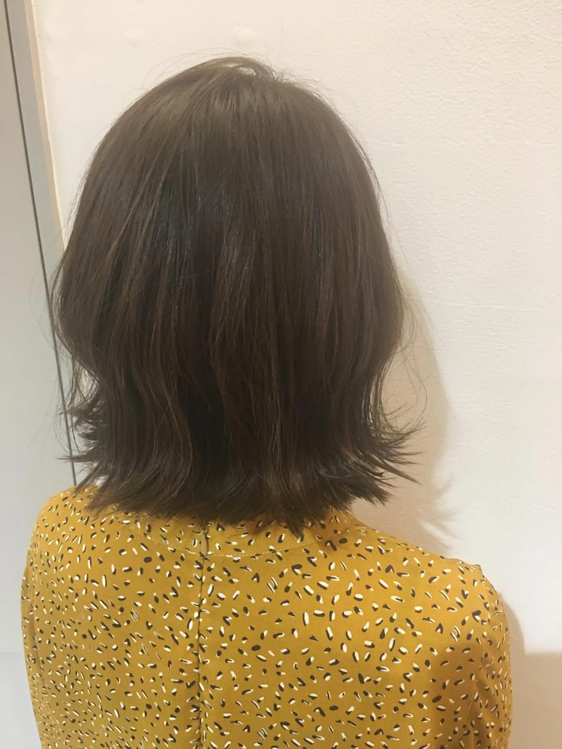 ミディアム カラー ture by gladのヘアスタイル