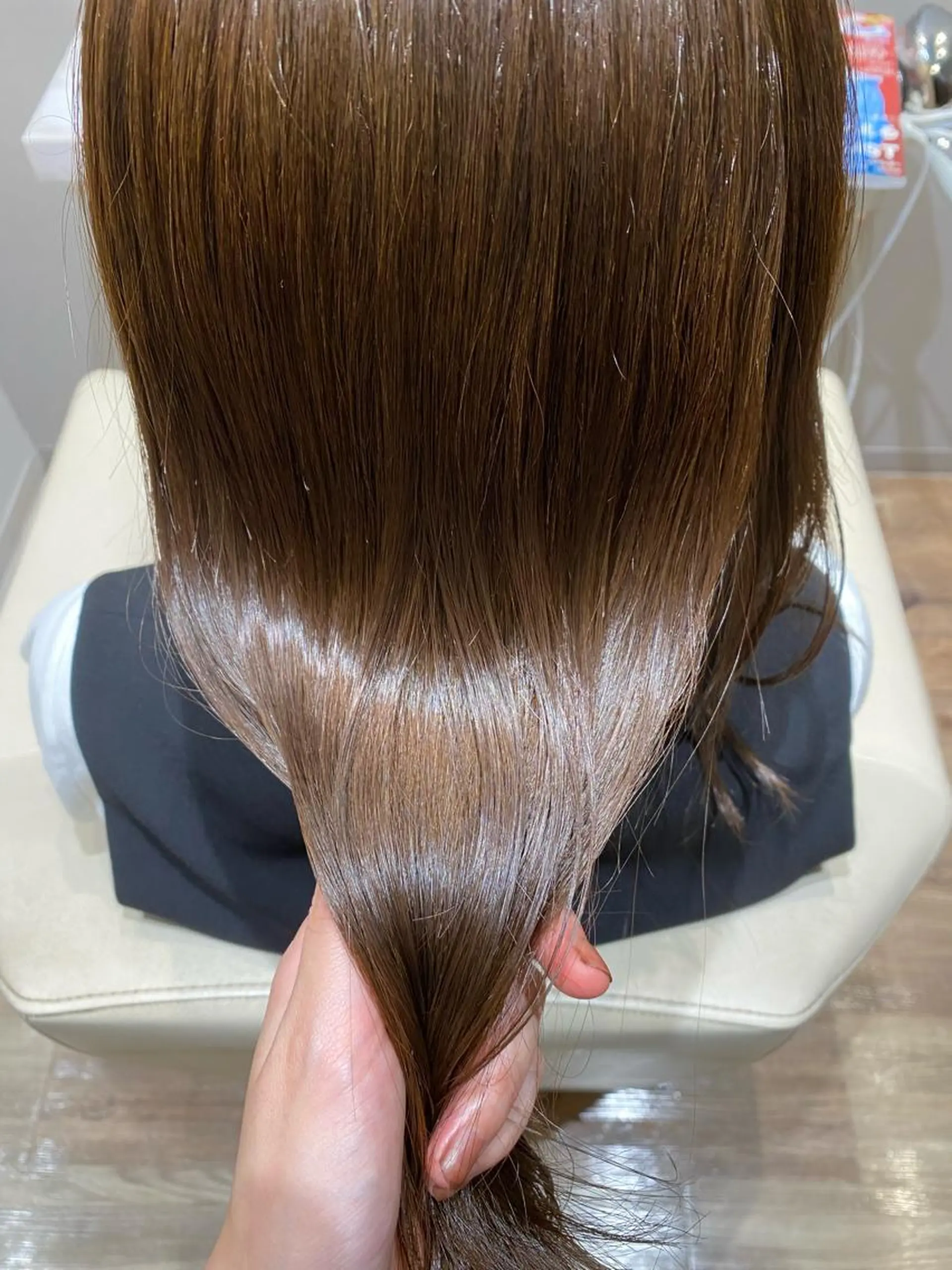 セミロング カラー ベージュカラー 透明感カラー k-twoういのヘアスタイル