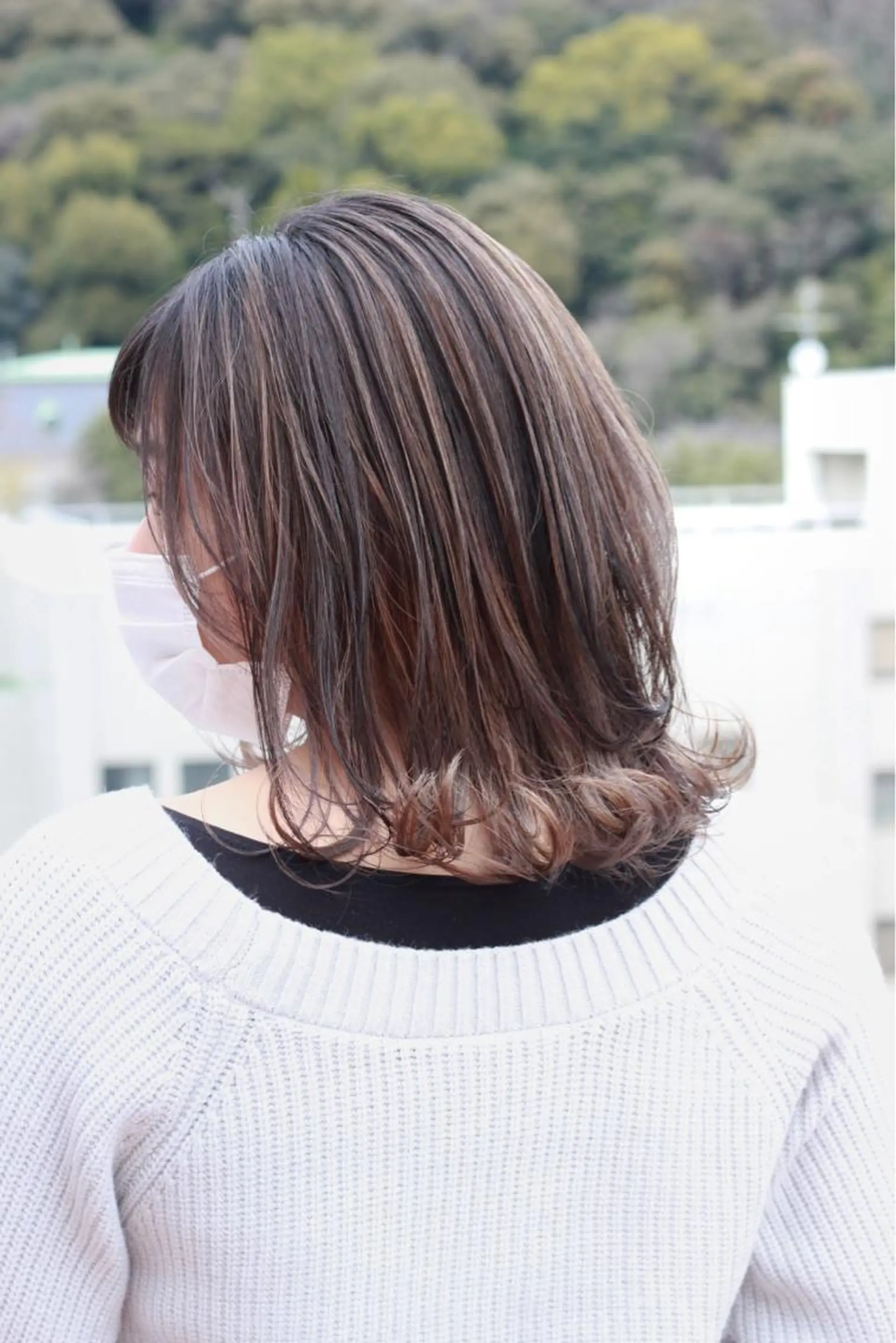 ミディアム カラー グラデーションカラー ハイライトカラー ハイライト ヘアカラー Viage （ビアージュ）のヘアスタイル