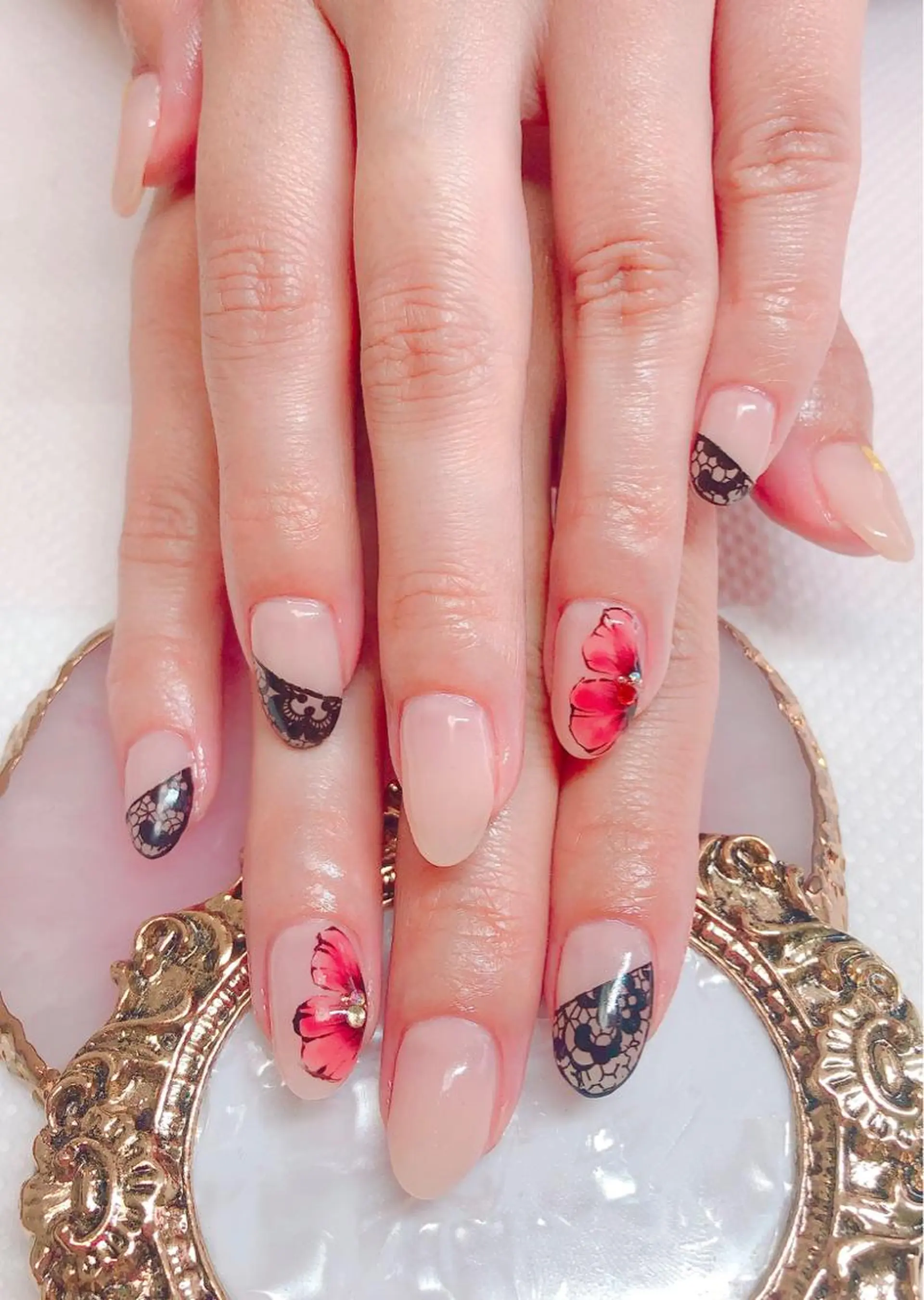 ネイル アートネイル シンプルネイル CROWN プライベートサロンのネイルデザイン