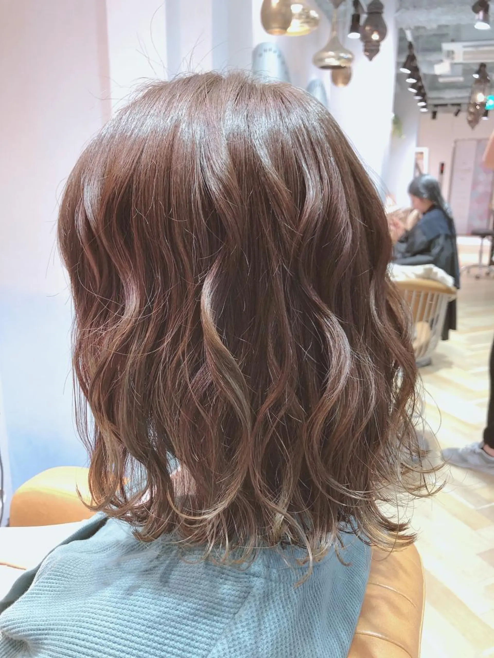 ミディアム 切りっぱなしボブ ボブ カット ヘアカラー トリートメント 代表山口ひな 髪質改善のプロのヘアスタイル