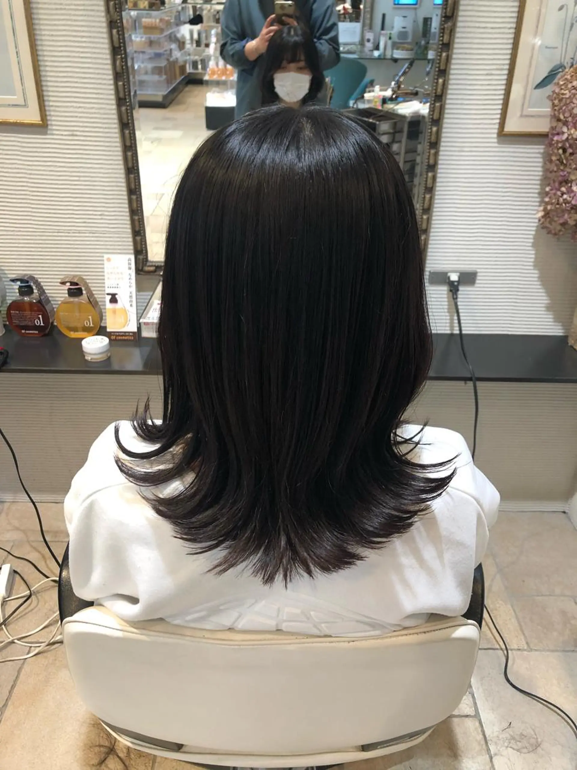 ミディアム カイ マコトのヘアスタイル