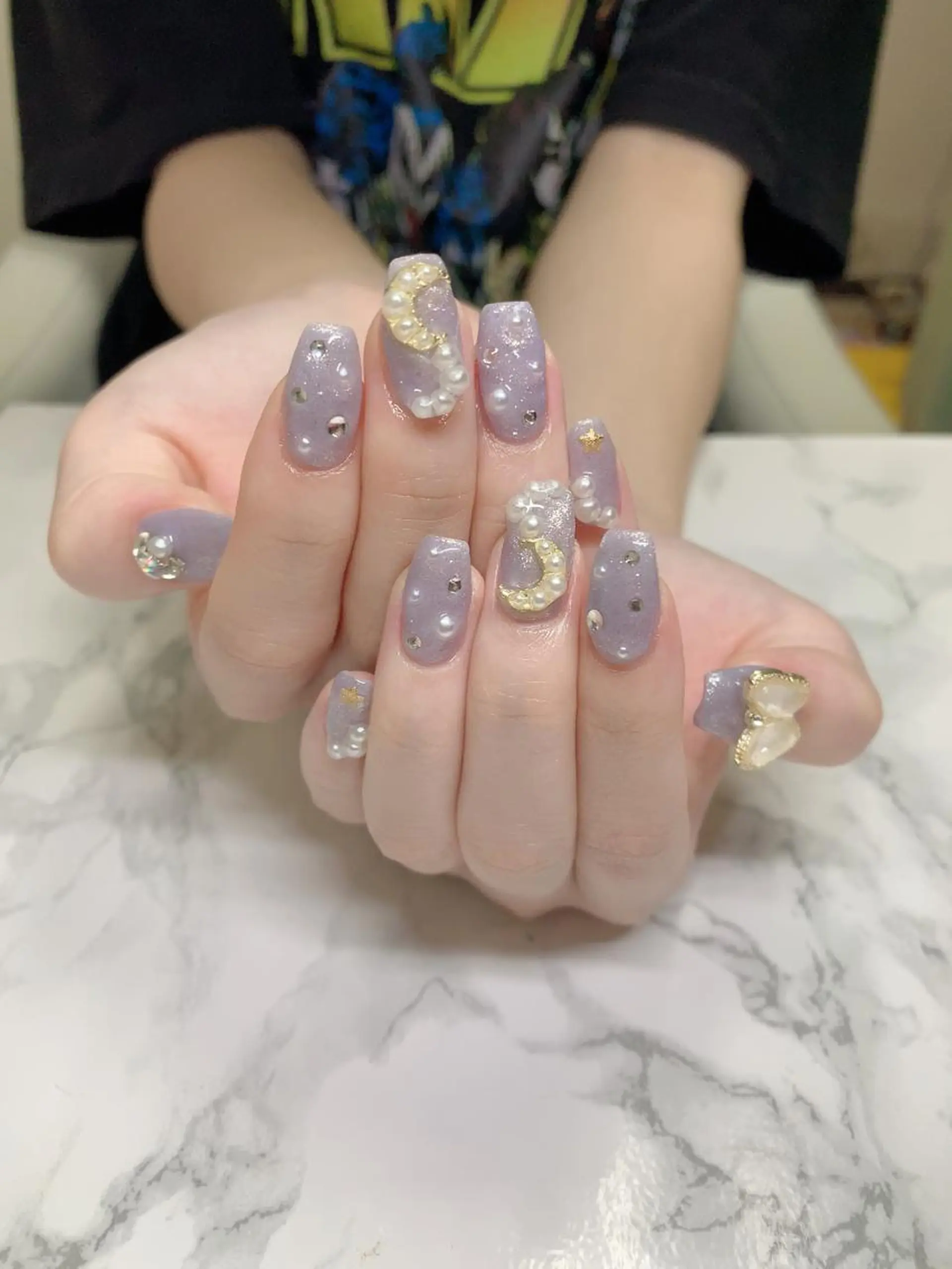 ネイル はな💎ネイル ワンホン、長さ出しのネイルデザイン