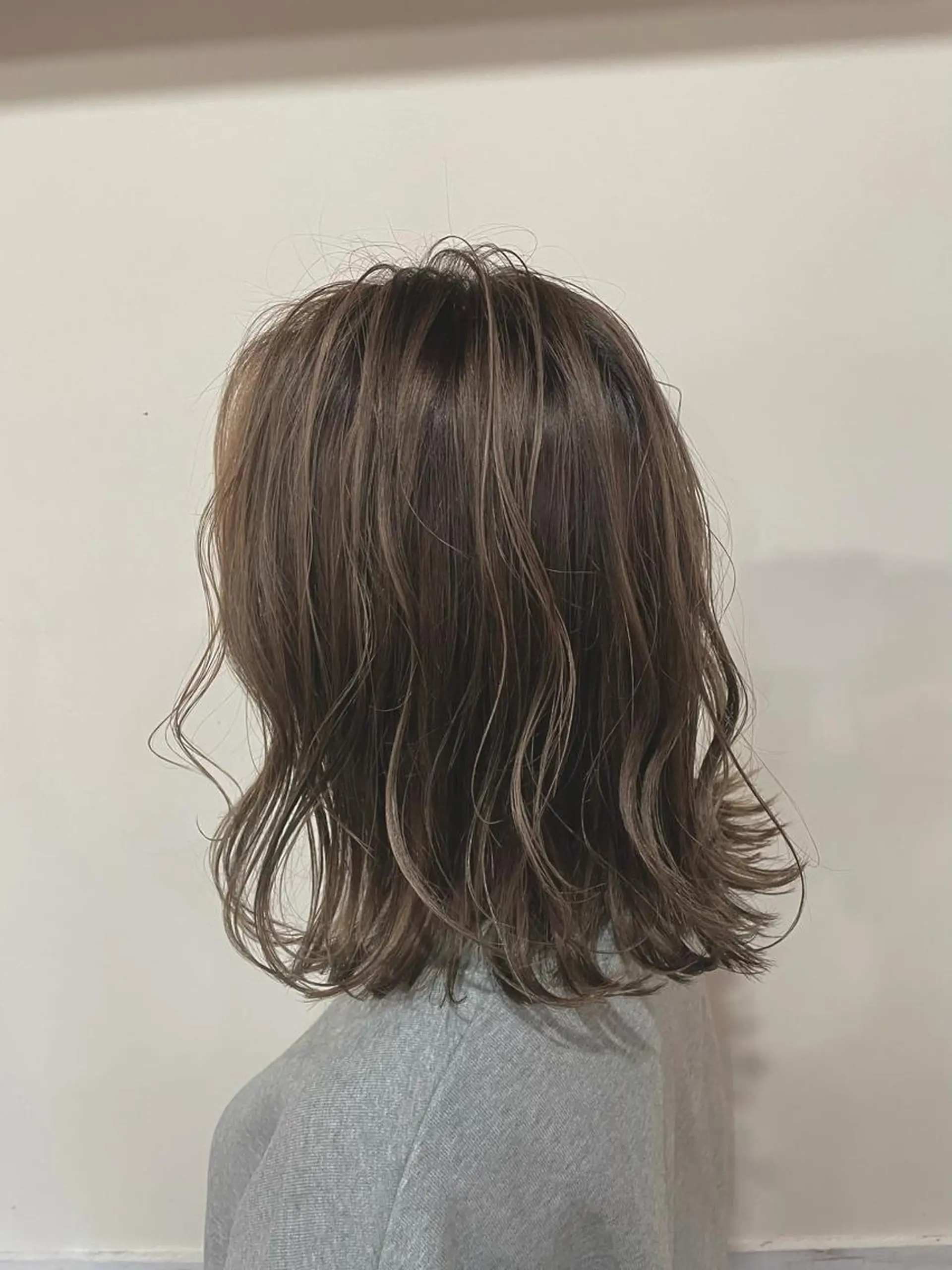 ミディアム カラー ヘアアレンジ ハイライトカラー ハイライト カット ヘアカラー トリートメント 石山涼太 【monolith】のヘアスタイル