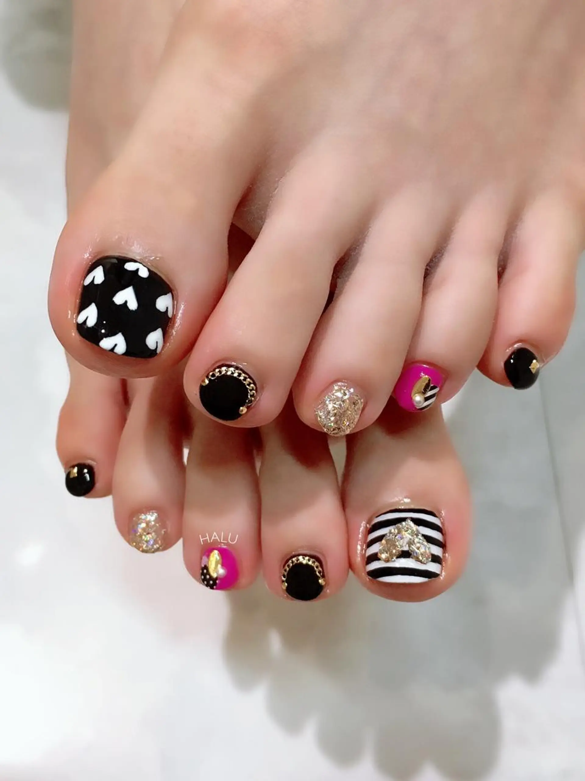 ネイル フットネイル ピンク HALU ハルのネイルデザイン