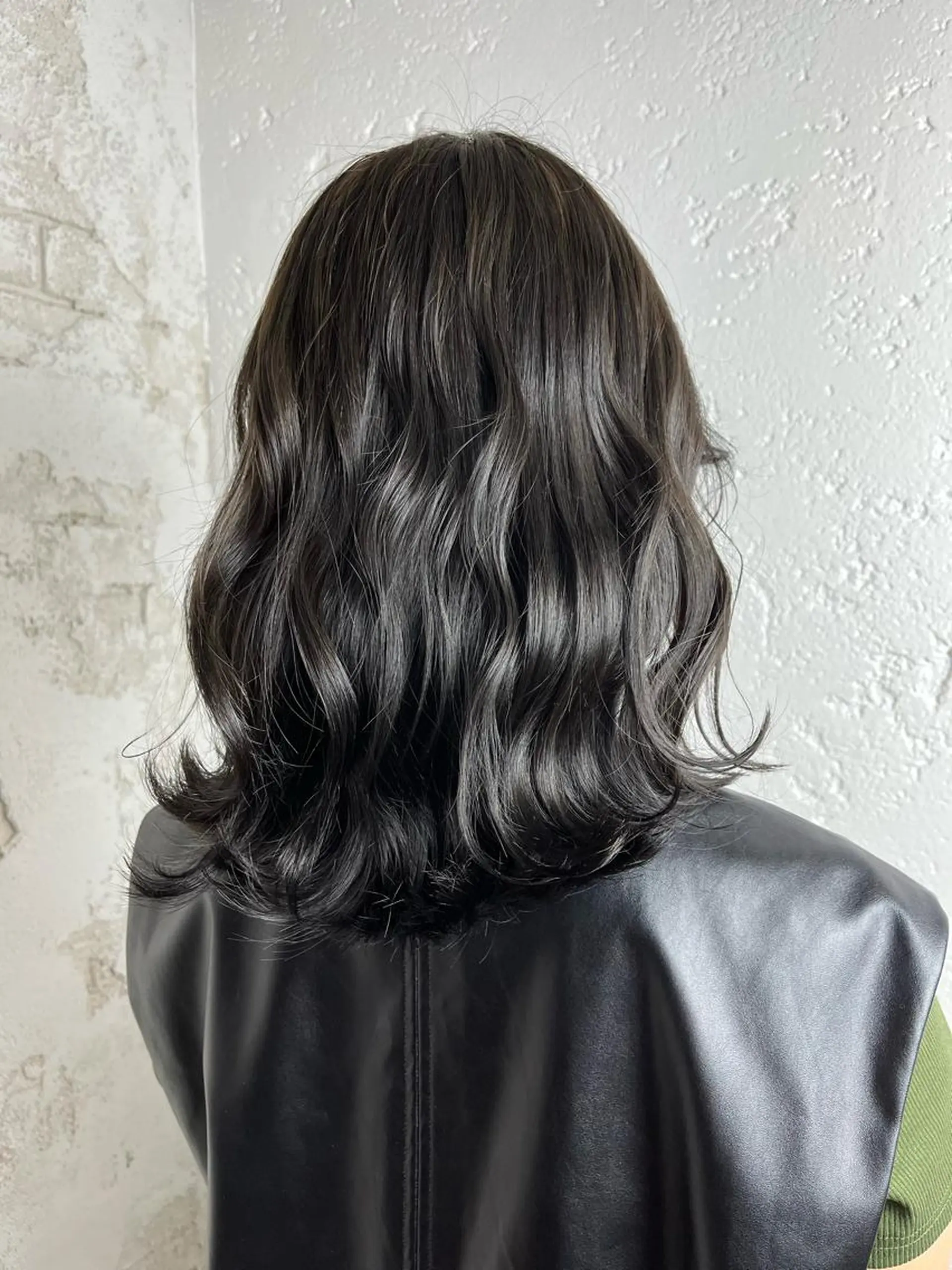 ミディアム カラー ヘアアレンジ 🪽髪質改善矯正 🤍MIU🤍のヘアスタイル