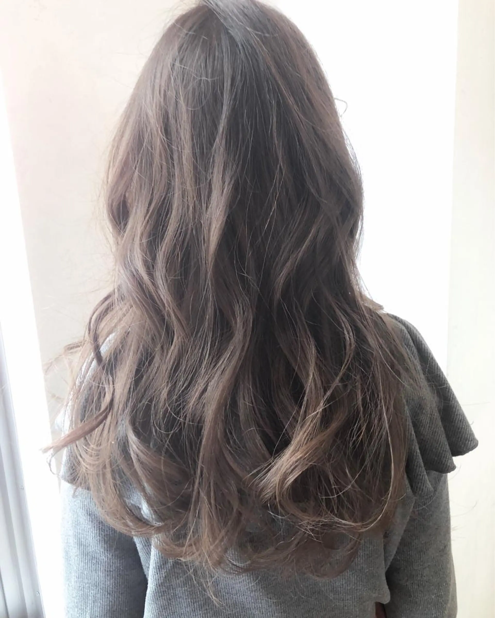 セミロング カラー TOWA 野村　コウダイのヘアスタイル